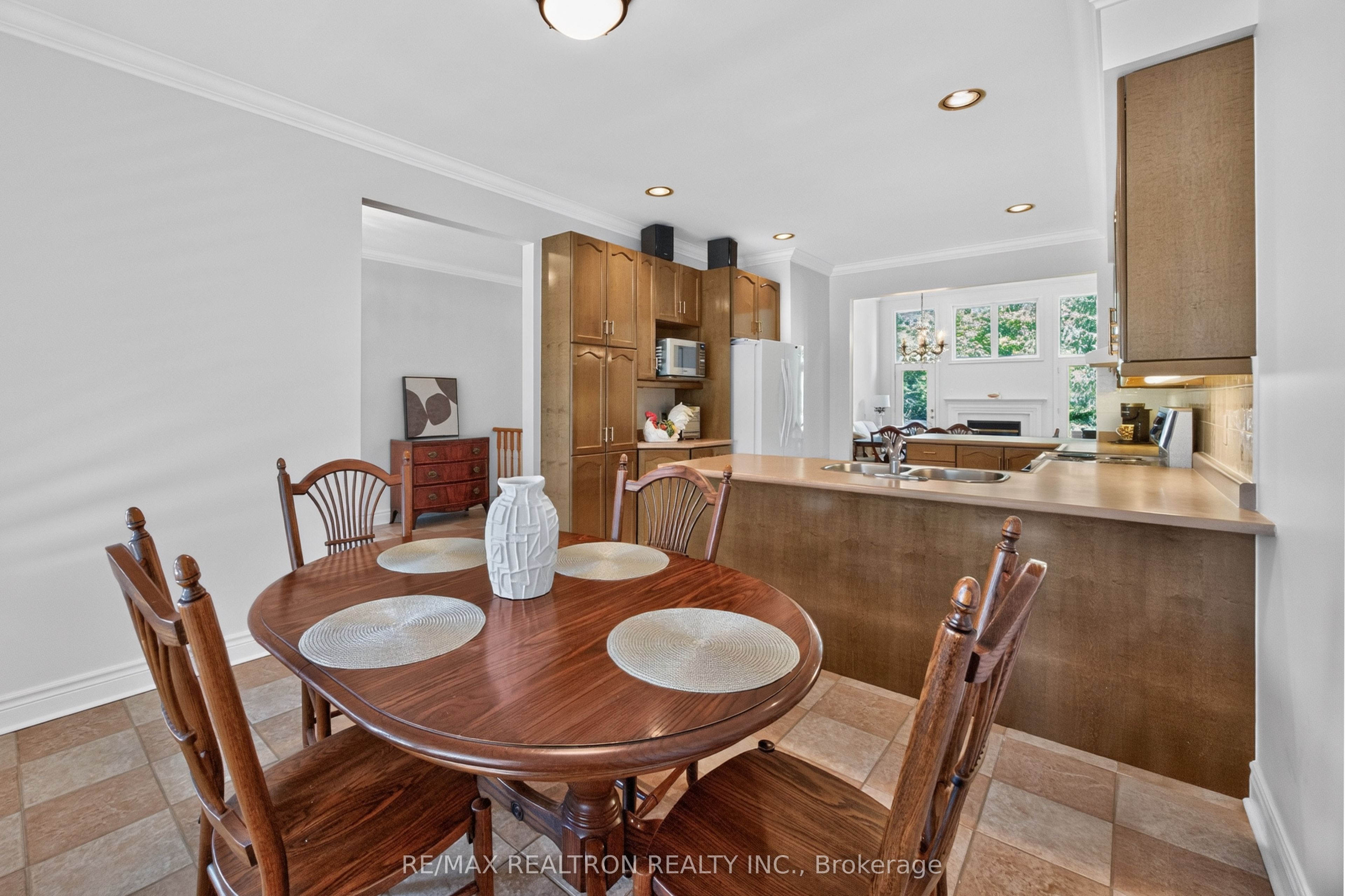 402 Morley Cook Crescent Property Photo 18