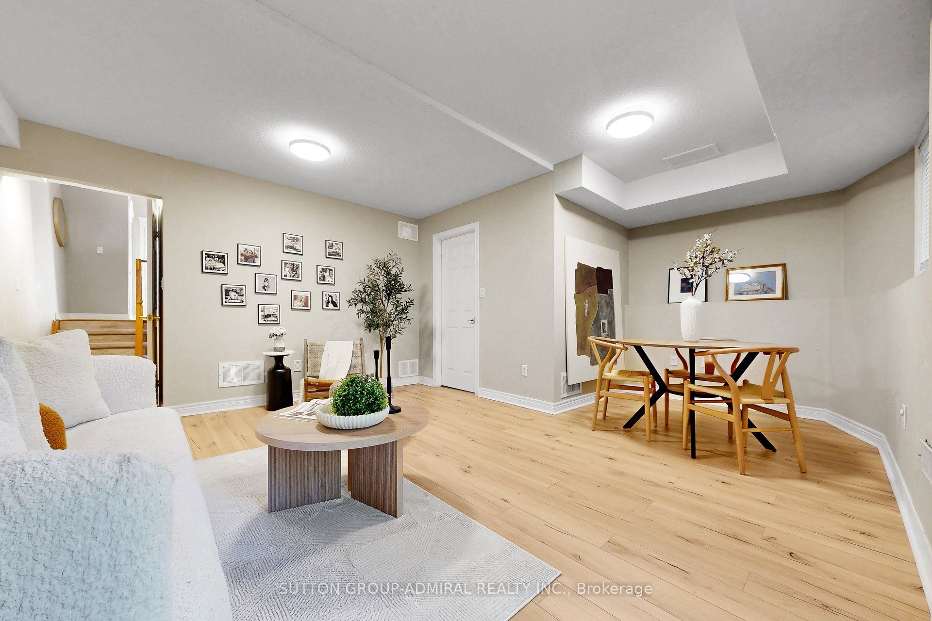 2002 John Street Property Photo 21