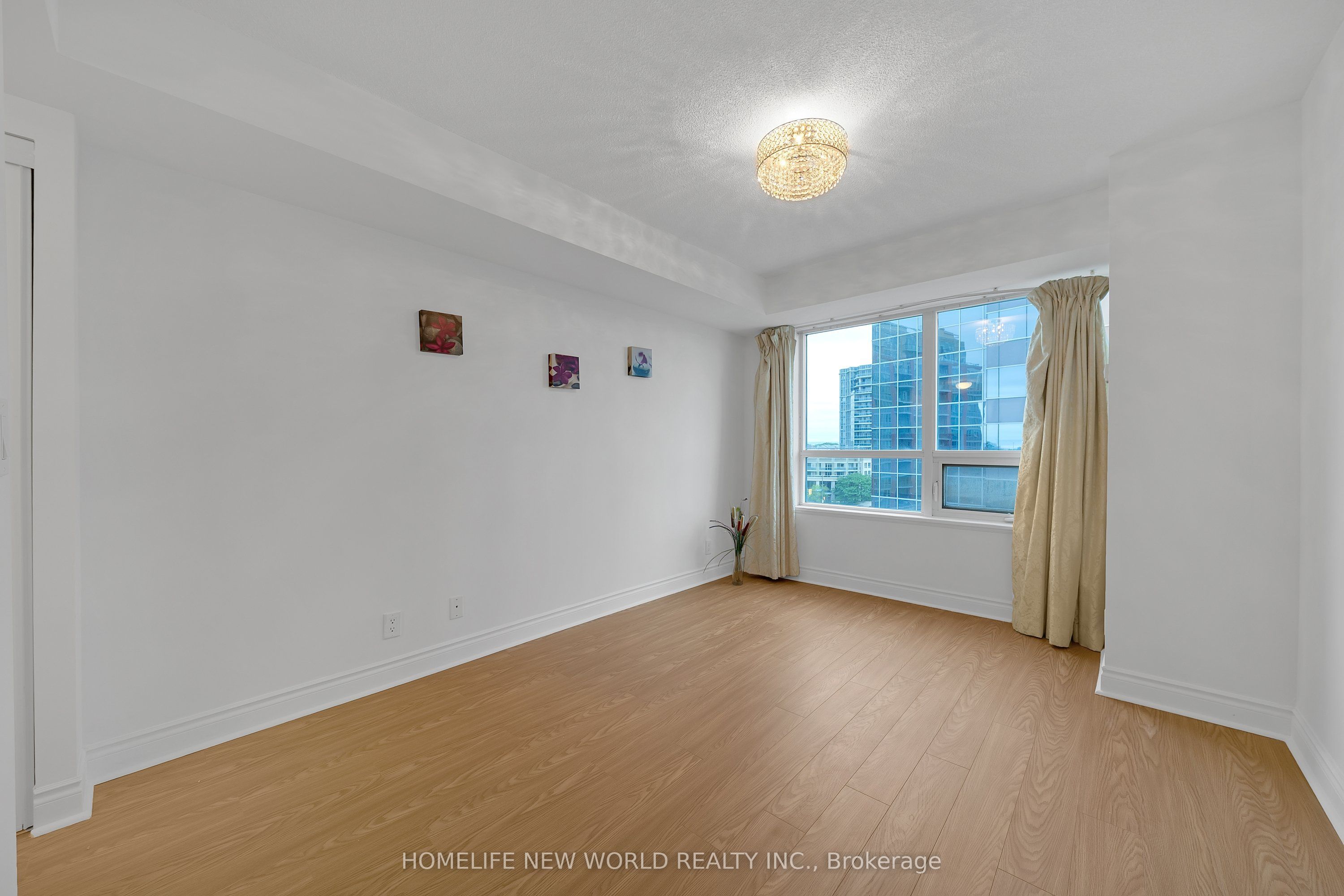 55 South Town Centre Boulevard 912 Property Photo 14