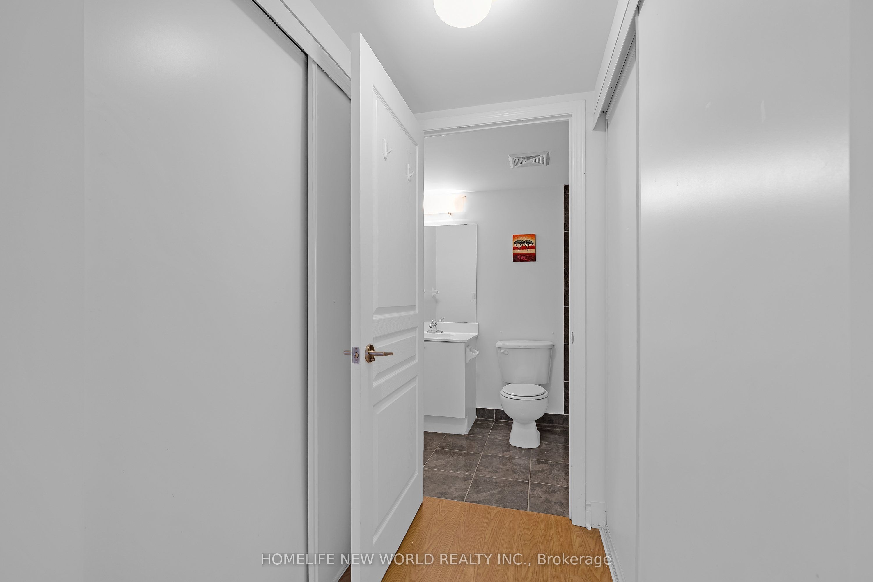 55 South Town Centre Boulevard 912 Property Photo 20