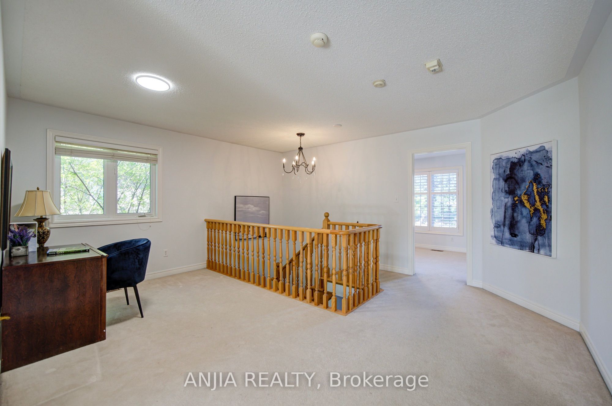 16 Forest Manor Place Property Photo 23