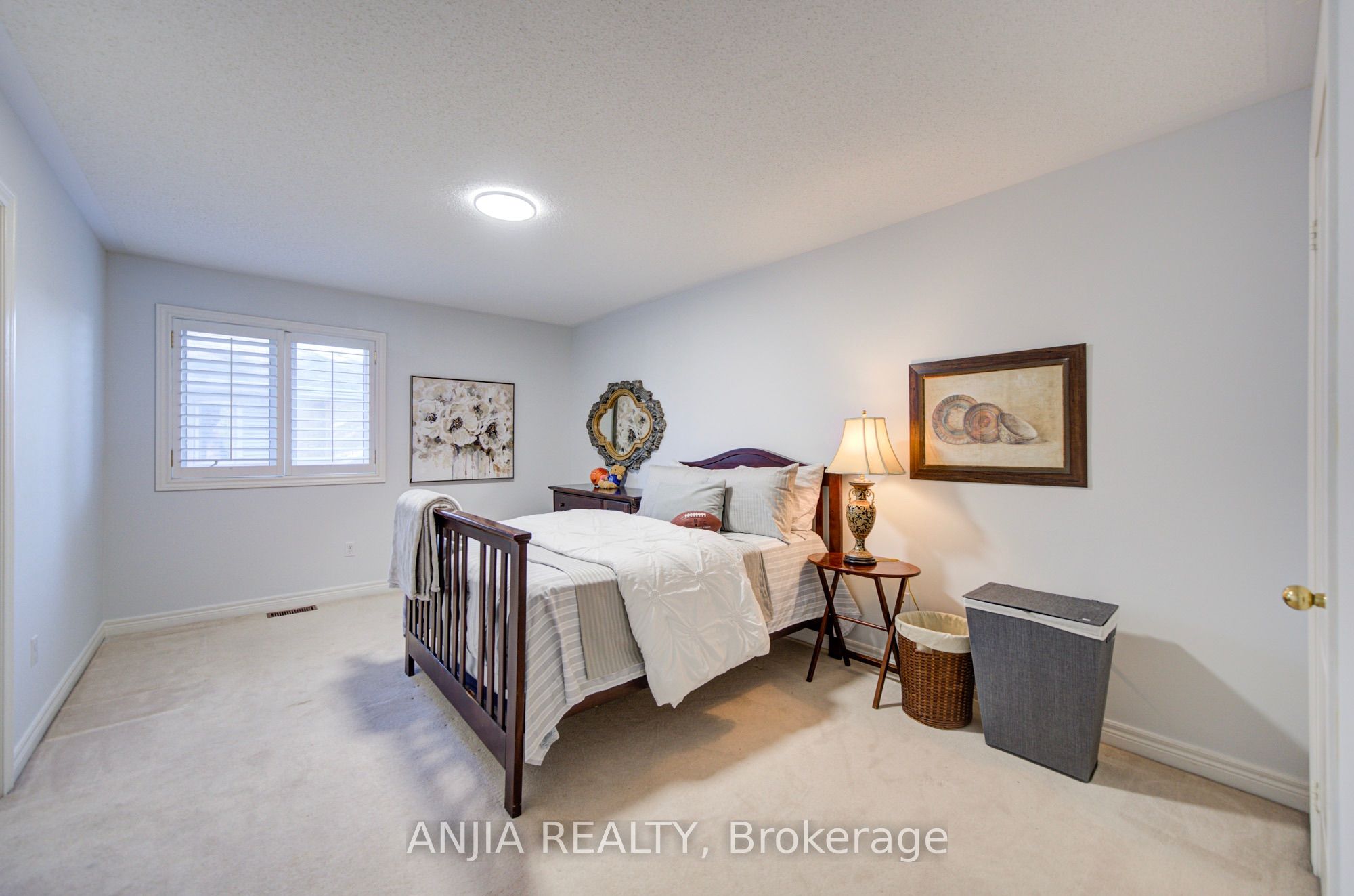 16 Forest Manor Place Property Photo 38