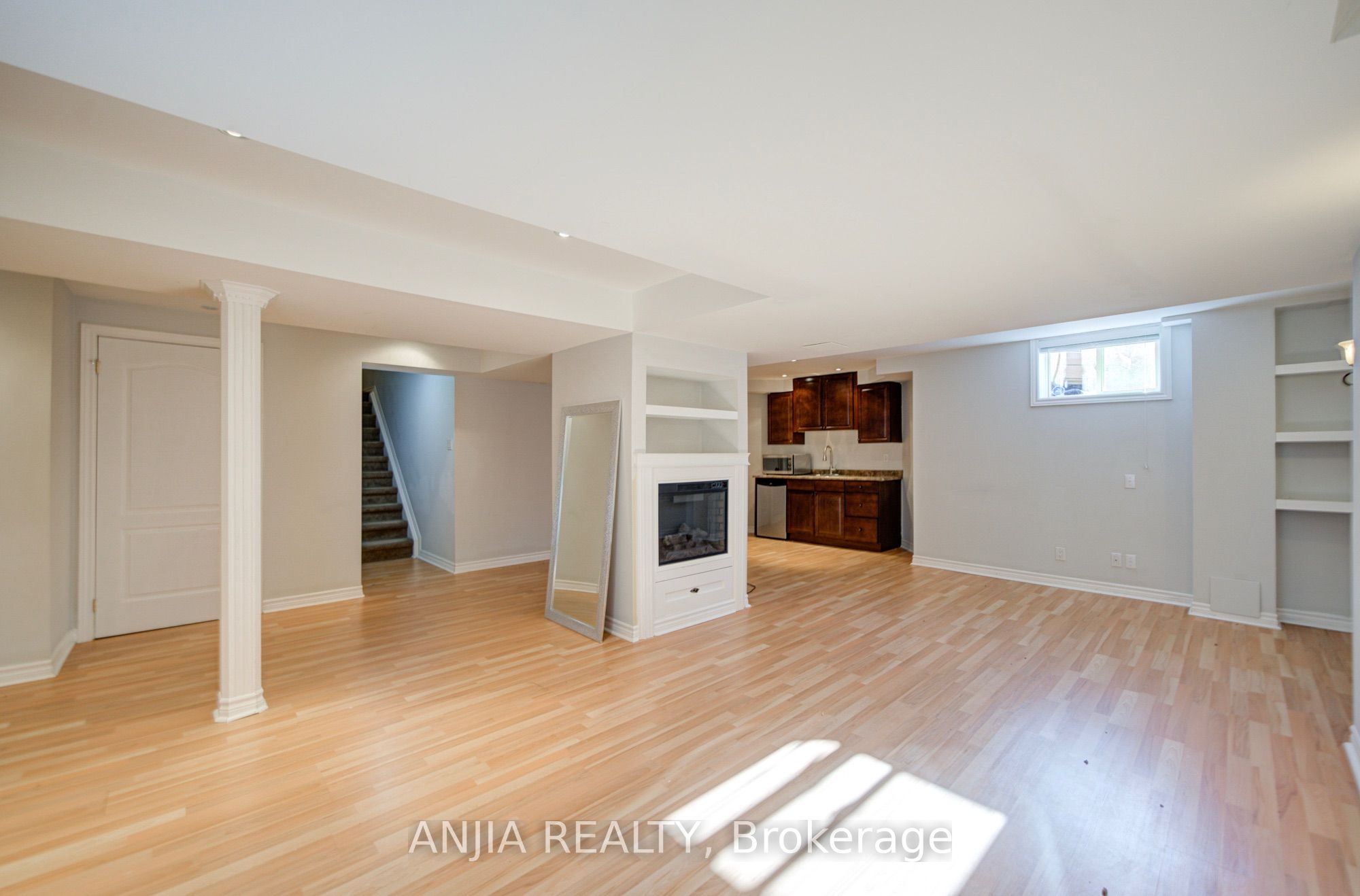 16 Forest Manor Place Property Photo 42