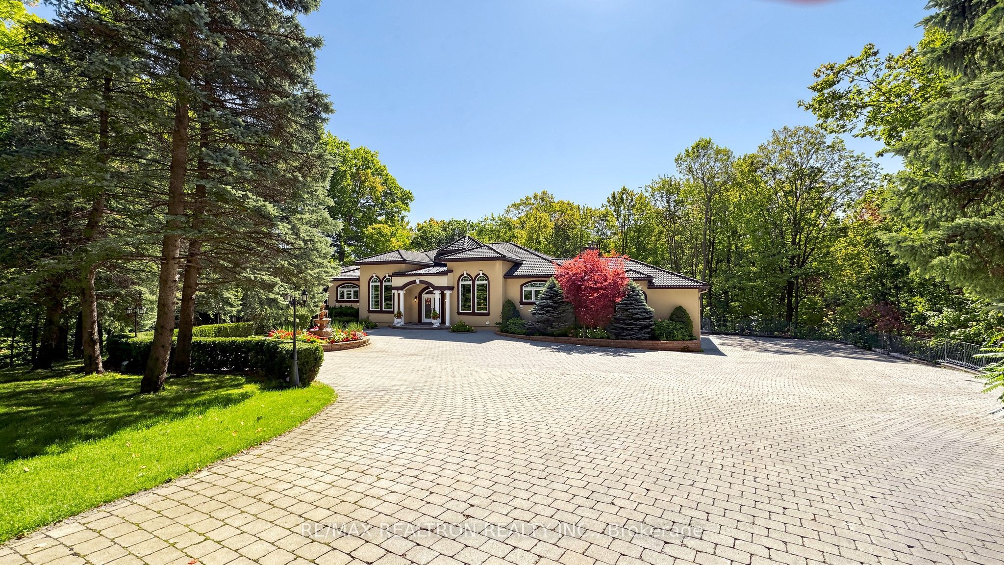 38 Bridgewater Drive Property Photo 5