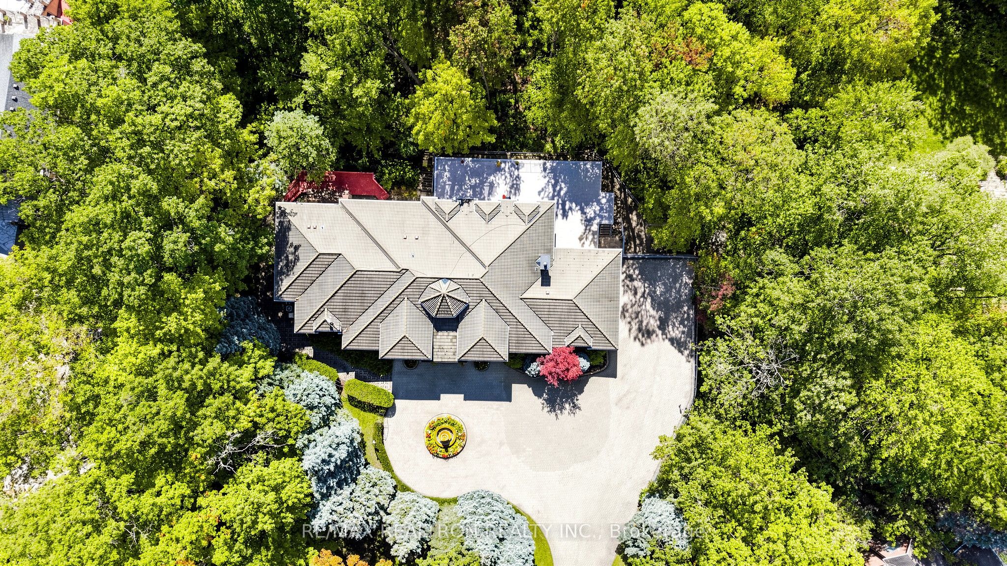 38 Bridgewater Drive Property Photo 39