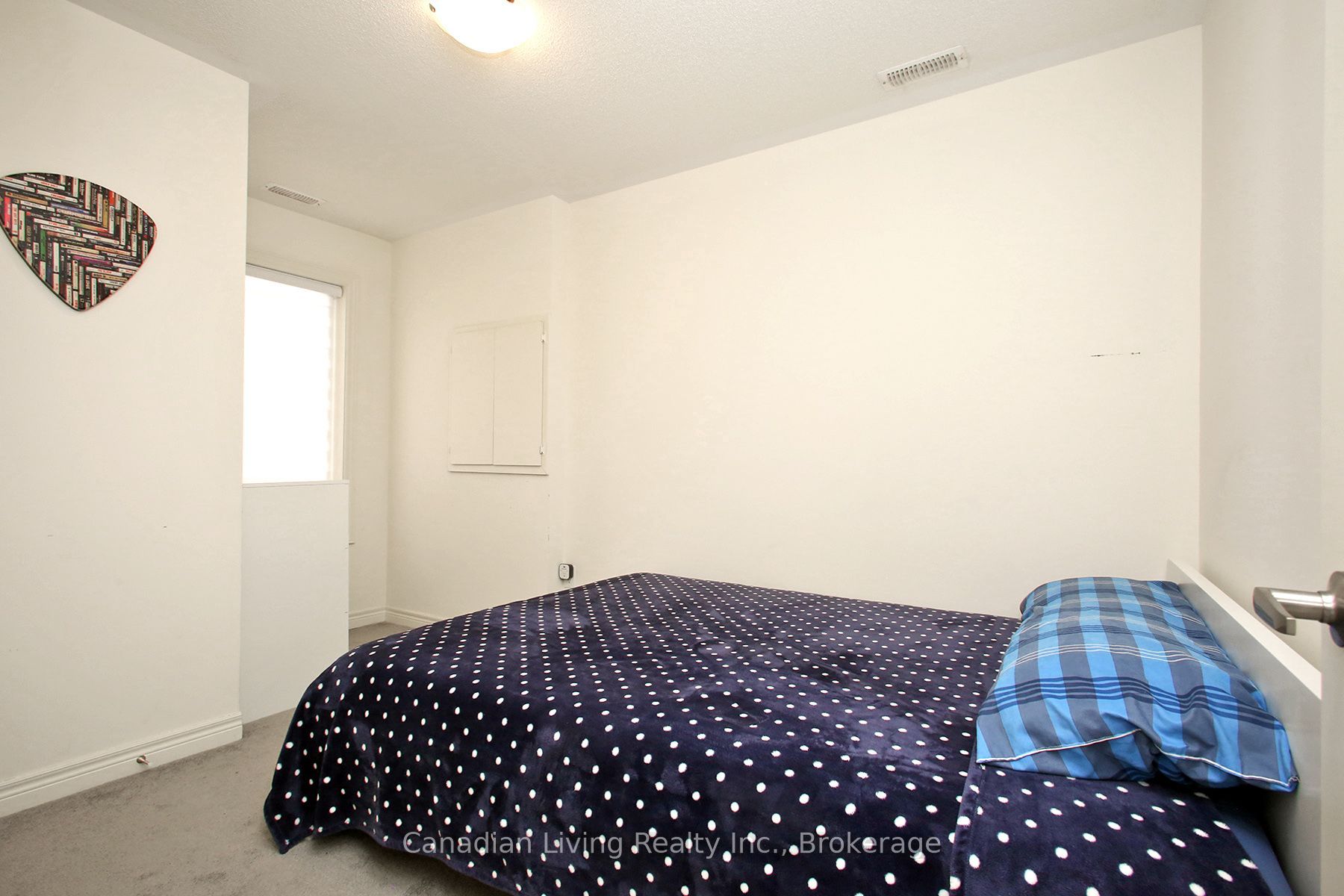 9450 Bayview Avenue Property Photo 6