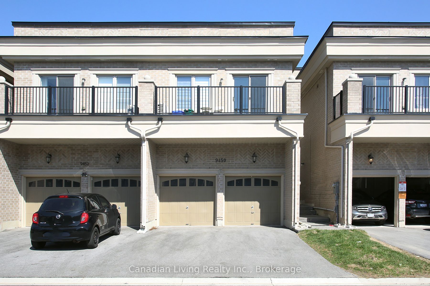 9450 Bayview Avenue Property Photo 8