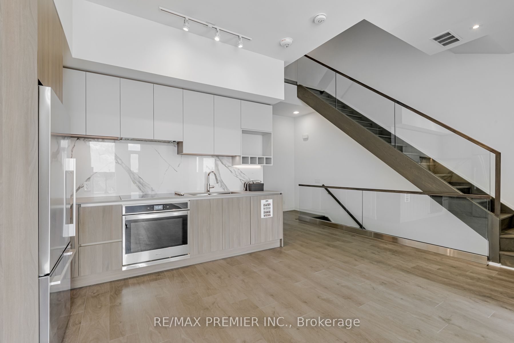 7 Buttermill Avenue Th17 Property Photo 5