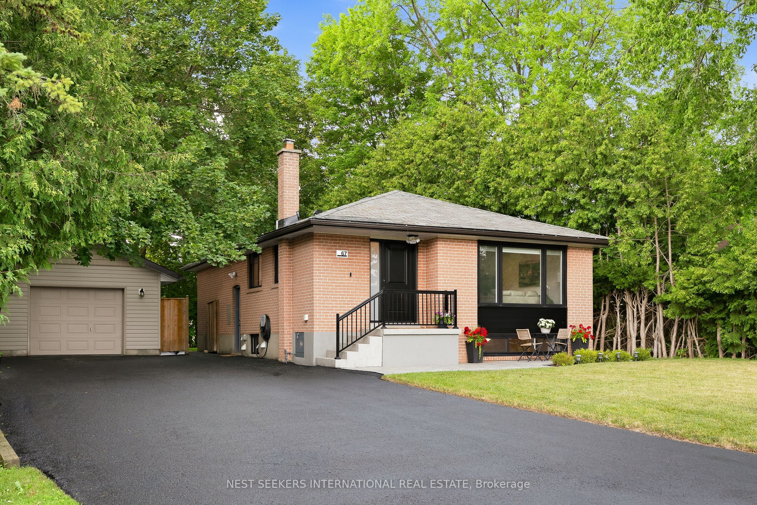 67 Foreht Crescent