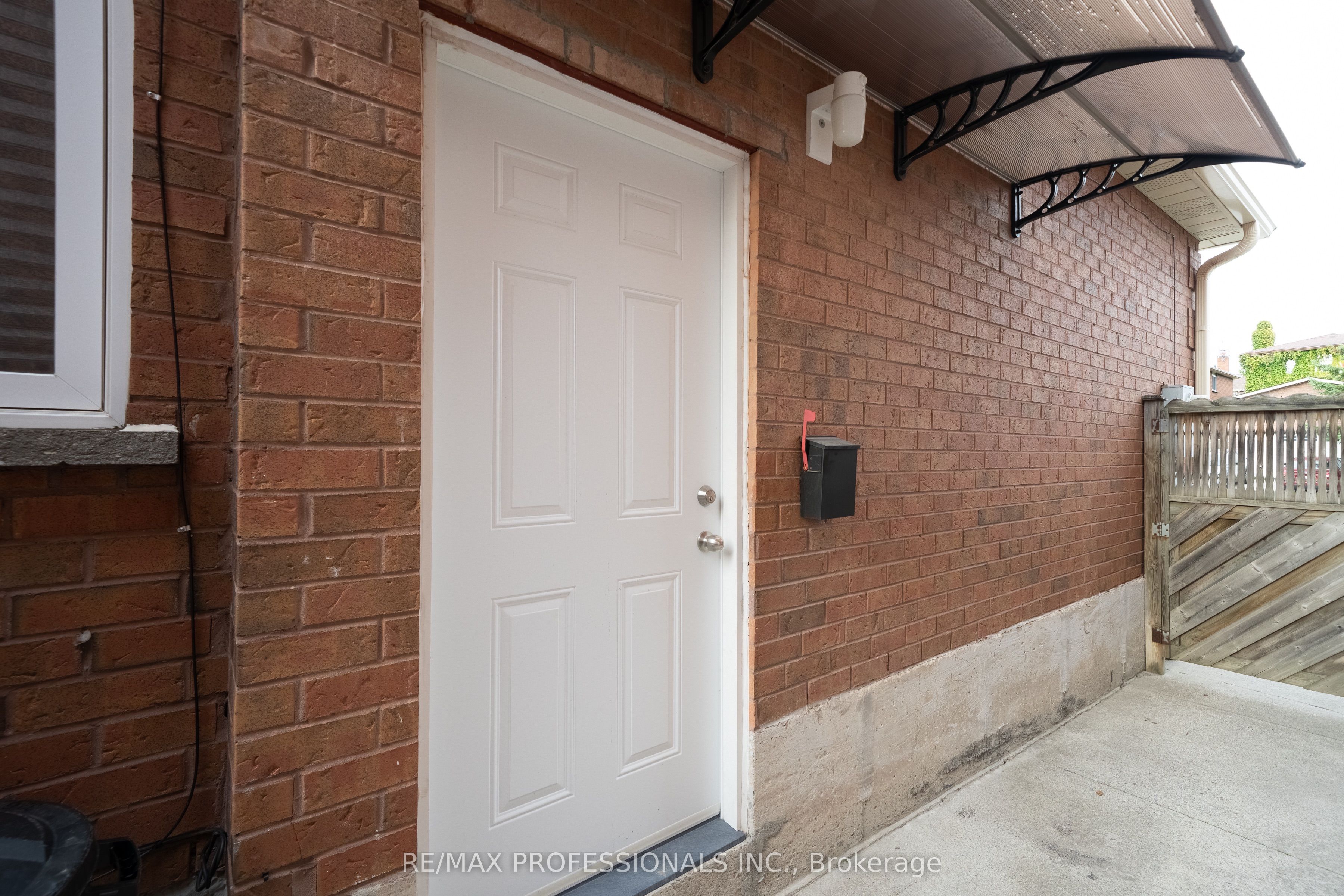 24 Keefer Court Lower Suite Property Photo 3