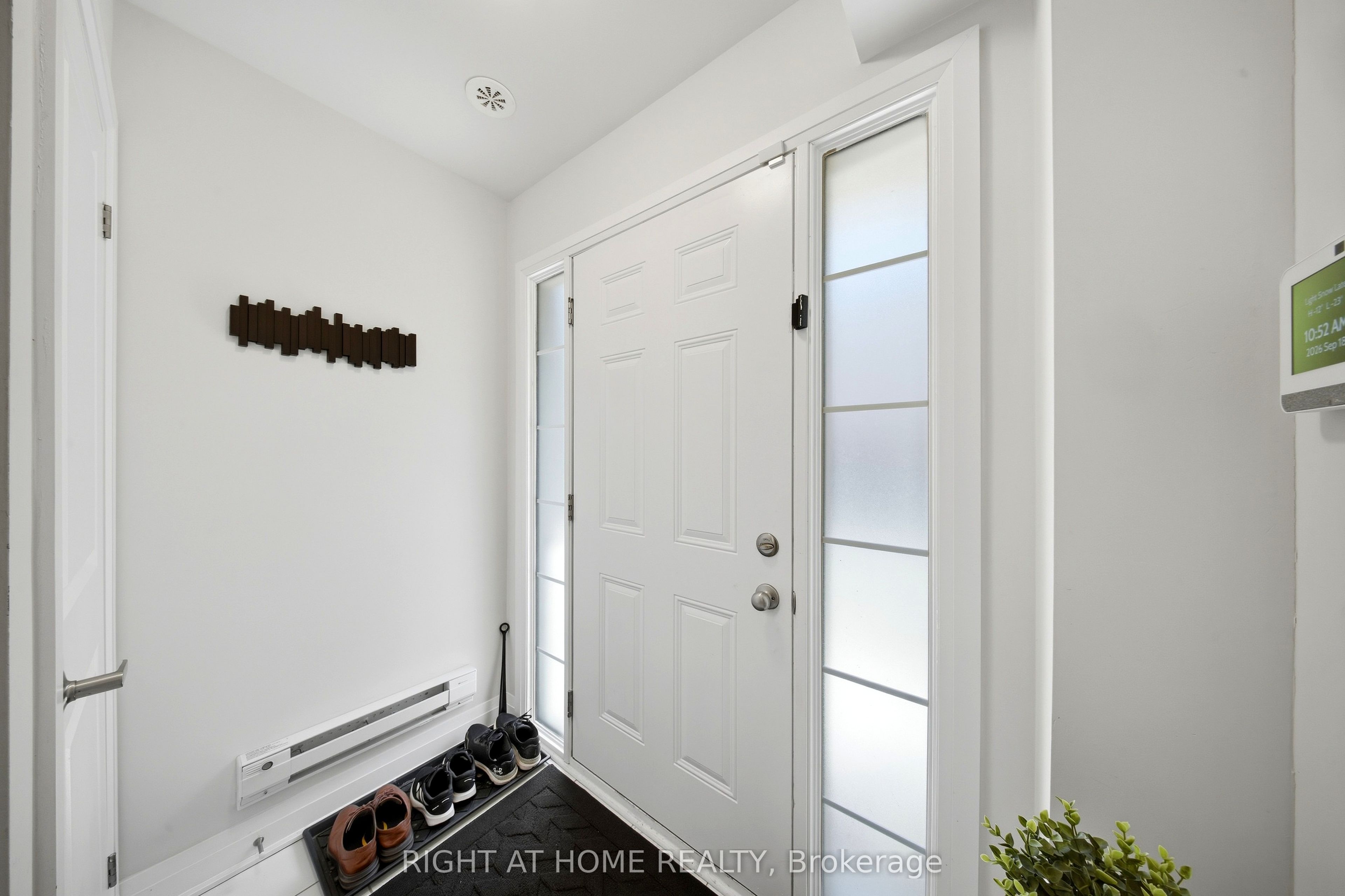 9809 Keele Street Property Photo 10
