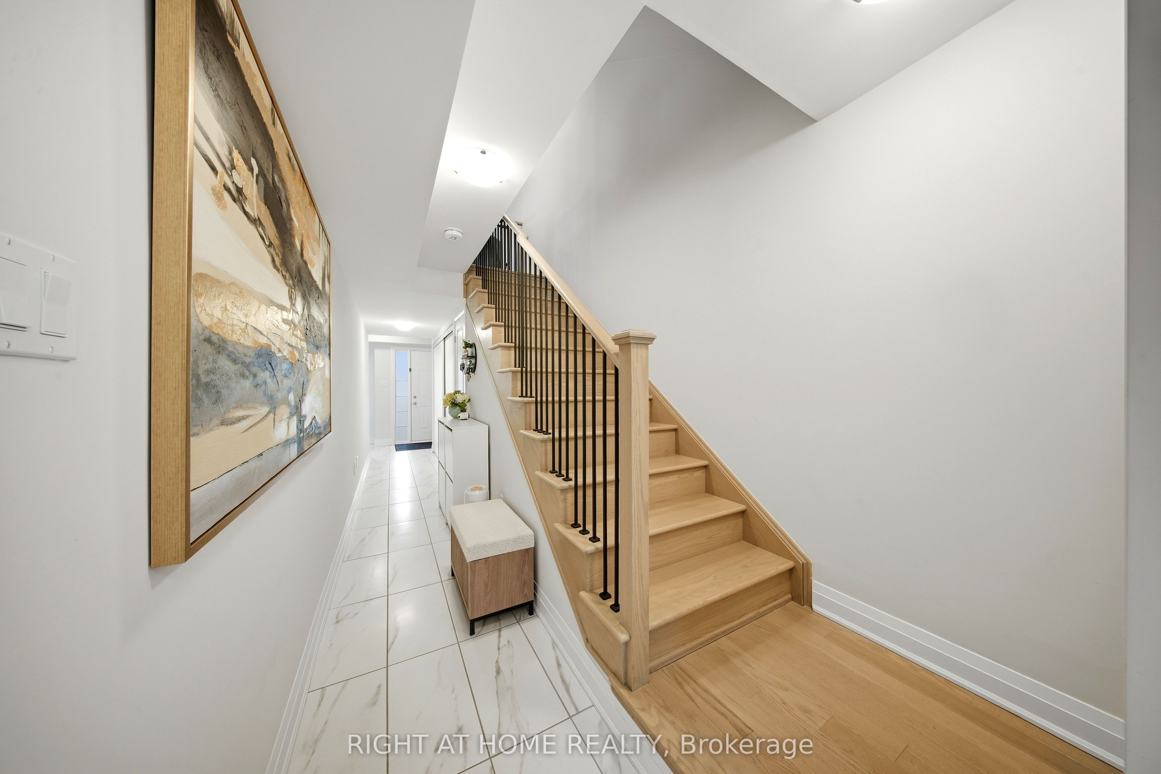 9809 Keele Street Property Photo 11