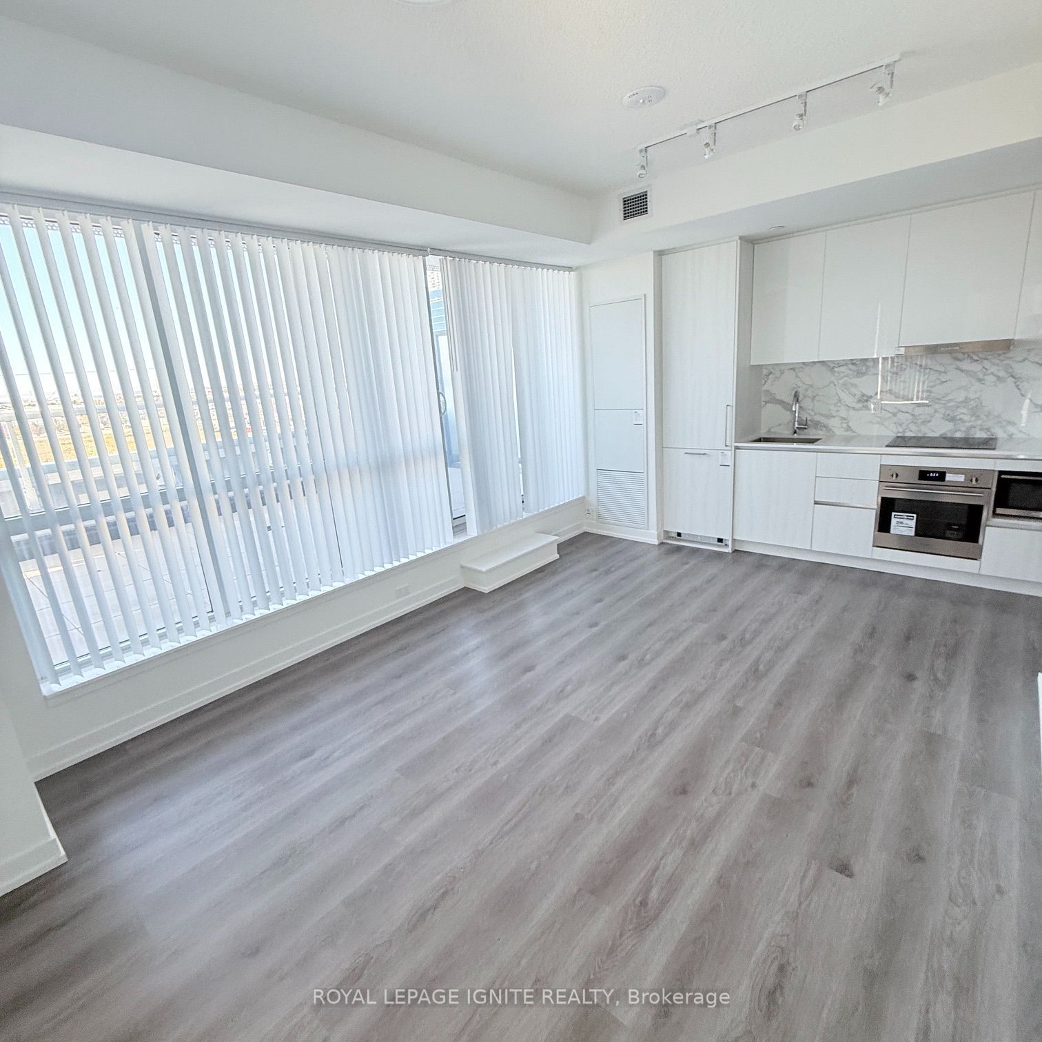 225 Commerce Street 508 Property Photo 4