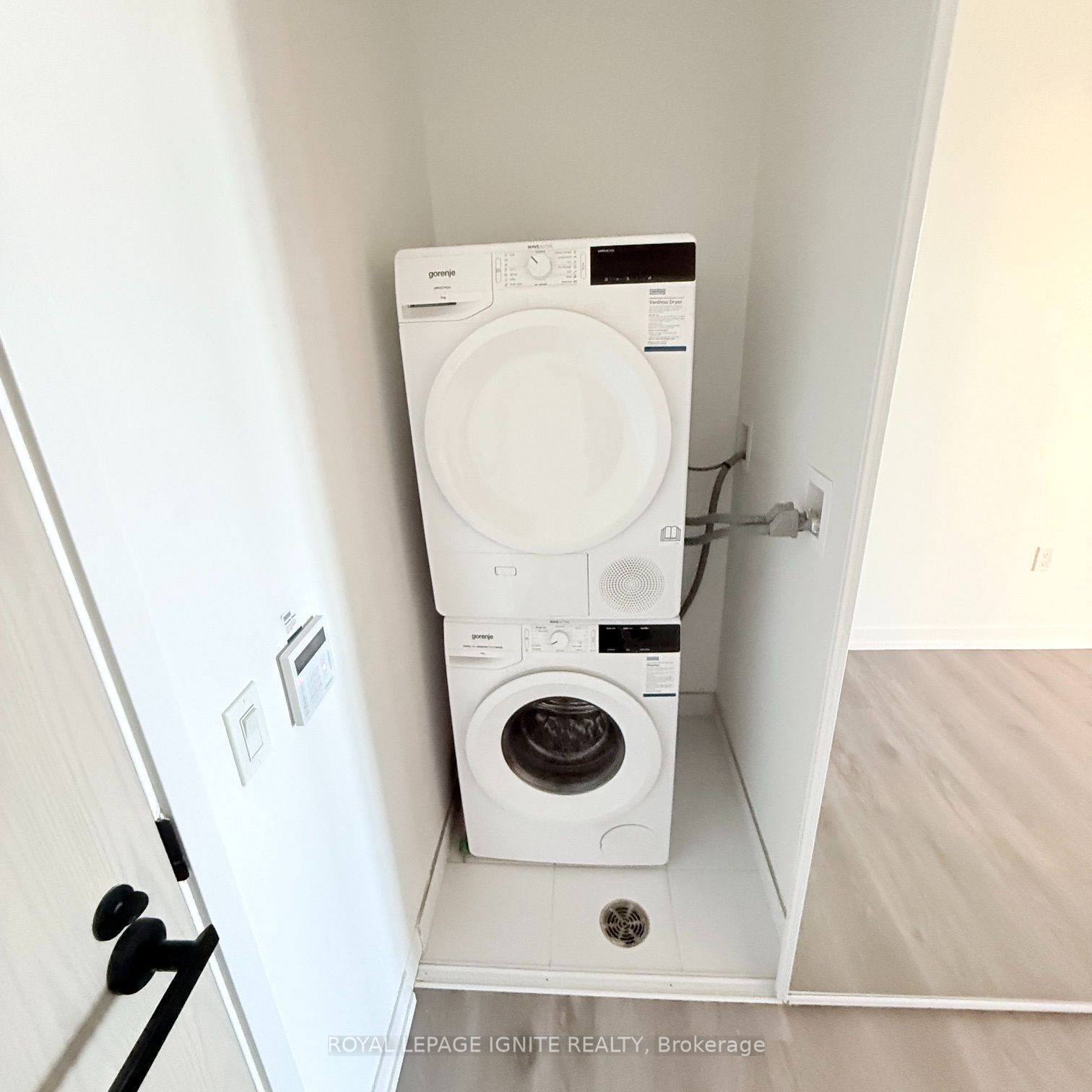 225 Commerce Street 508 Property Photo 11