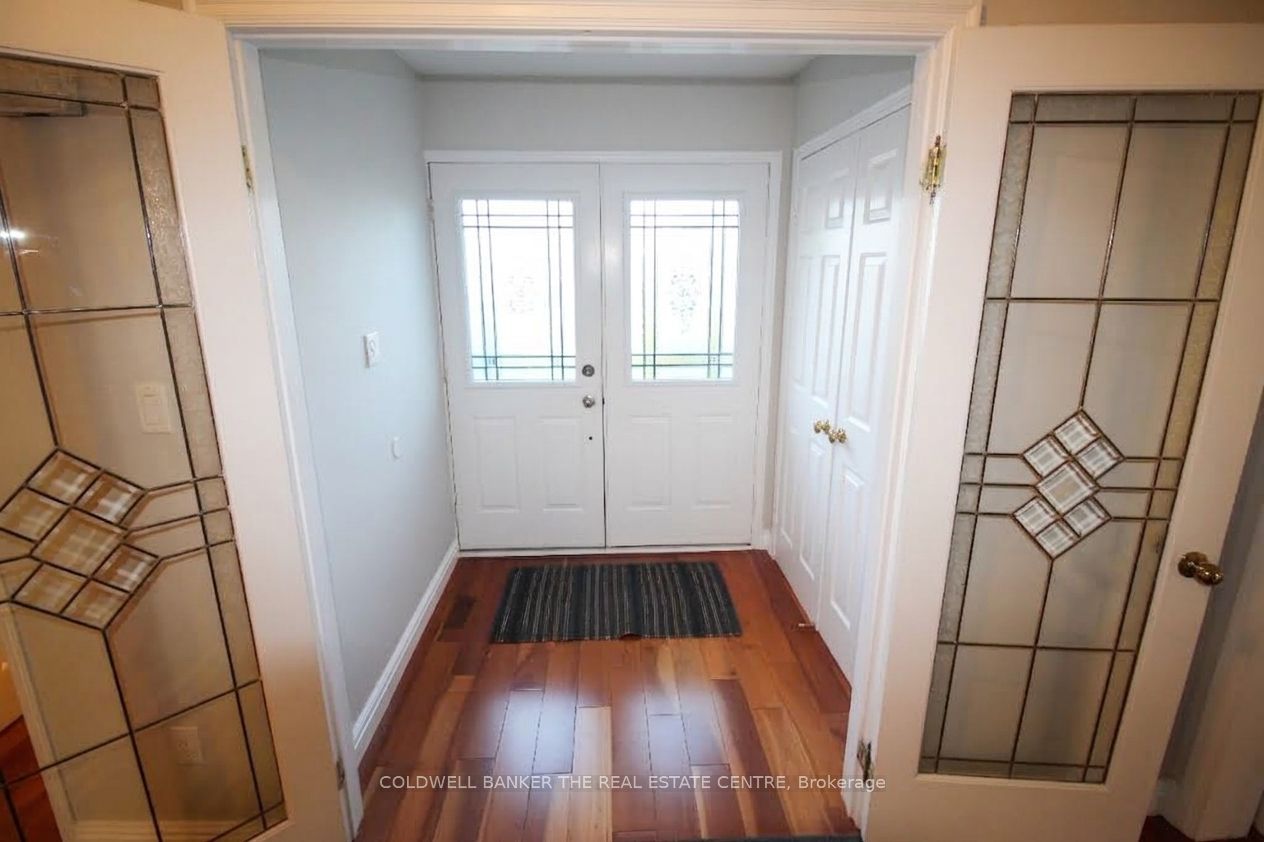11 Ramsden Crescent Property Photo 2