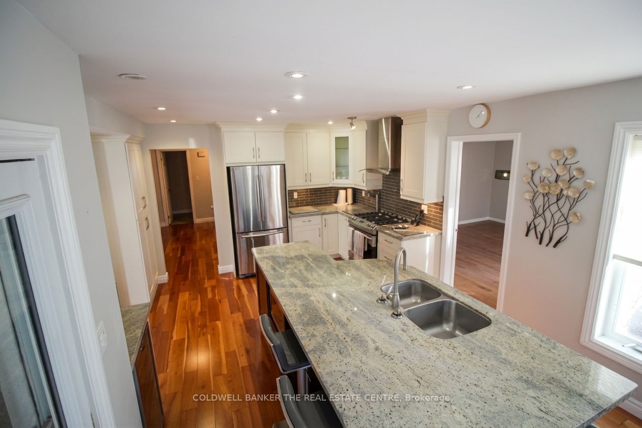 11 Ramsden Crescent Property Photo 6