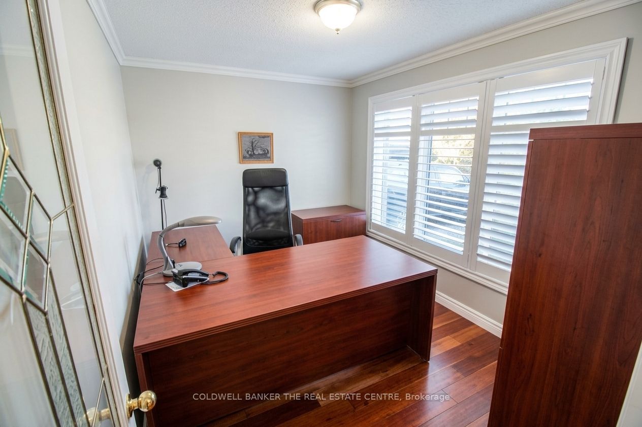 11 Ramsden Crescent Property Photo 14