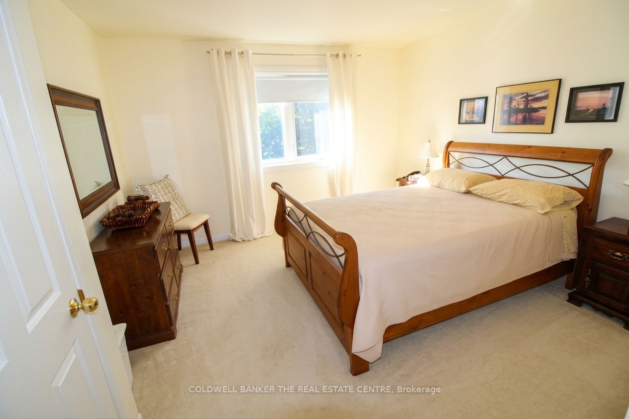 11 Ramsden Crescent Property Photo 16