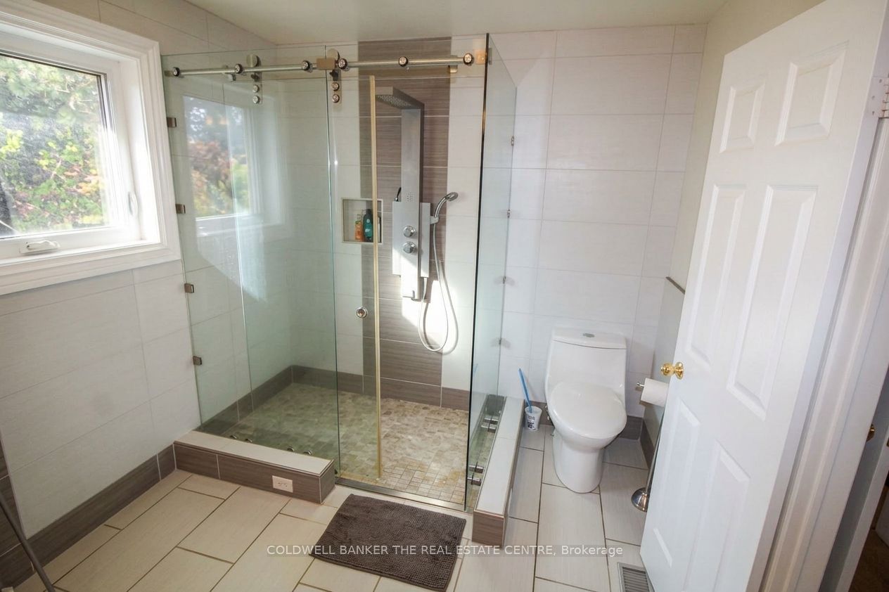 11 Ramsden Crescent Property Photo 22