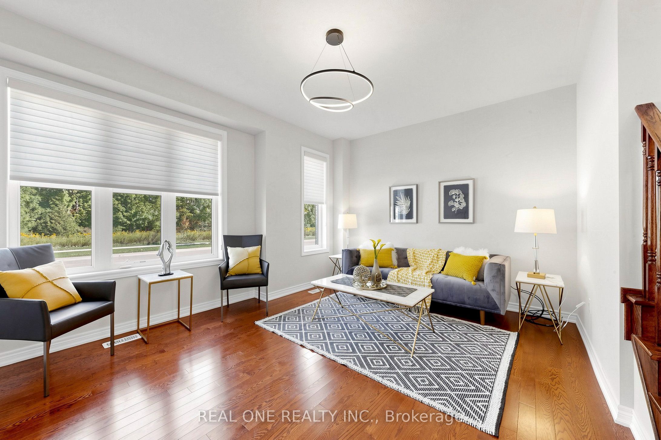 262 Cornell Centre Boulevard Property Photo 3