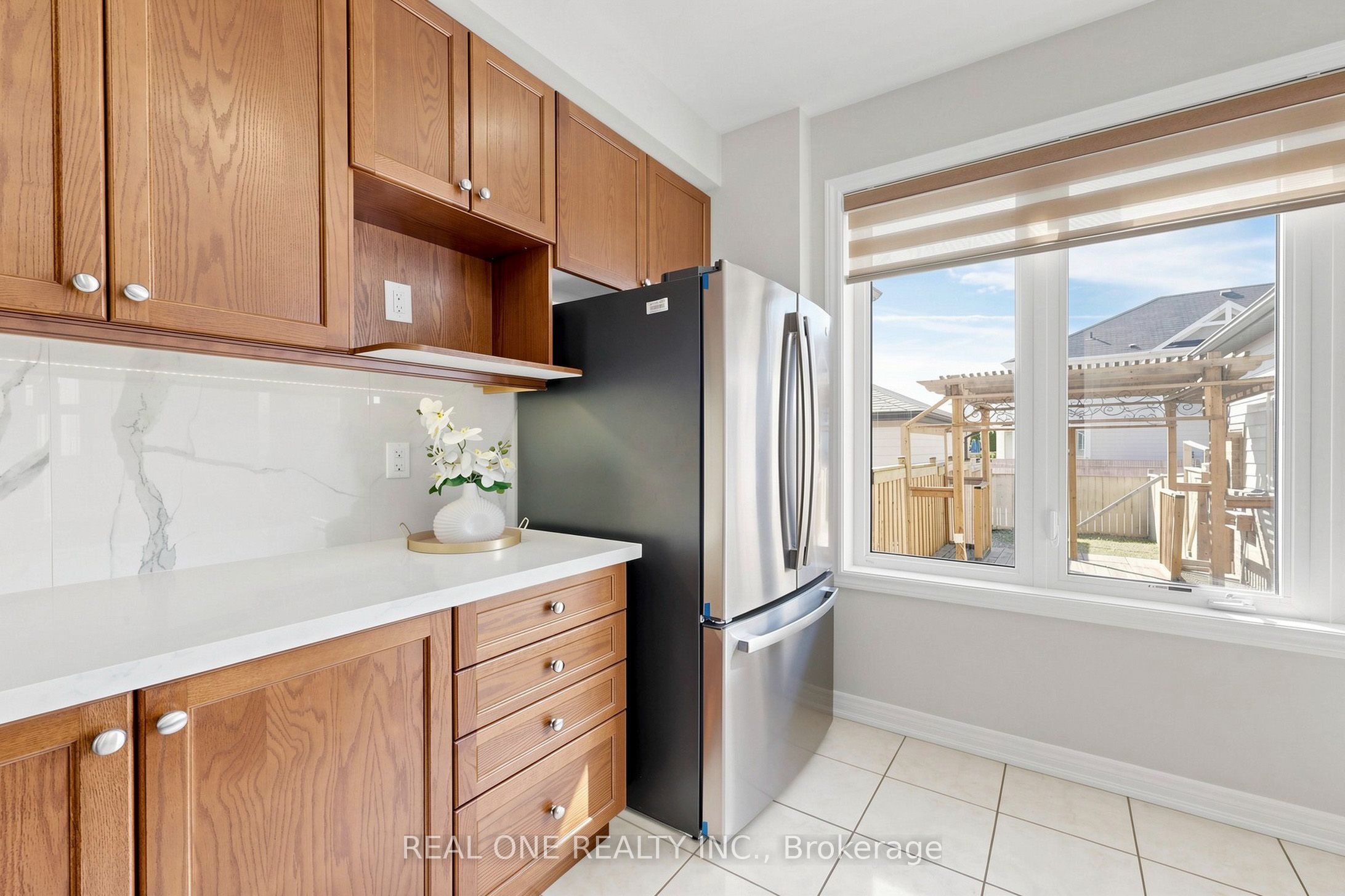 262 Cornell Centre Boulevard Property Photo 11