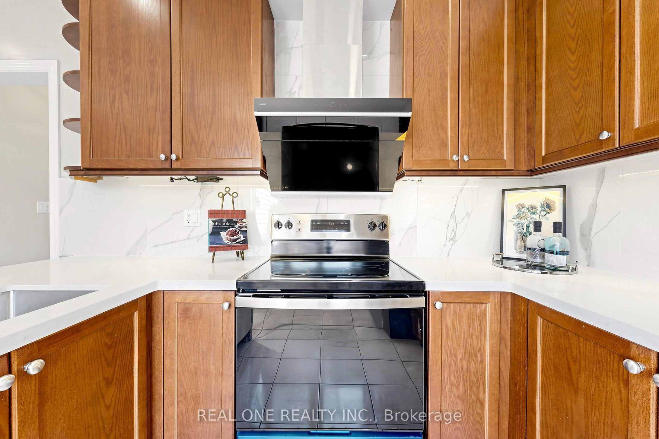 262 Cornell Centre Boulevard Property Photo 12