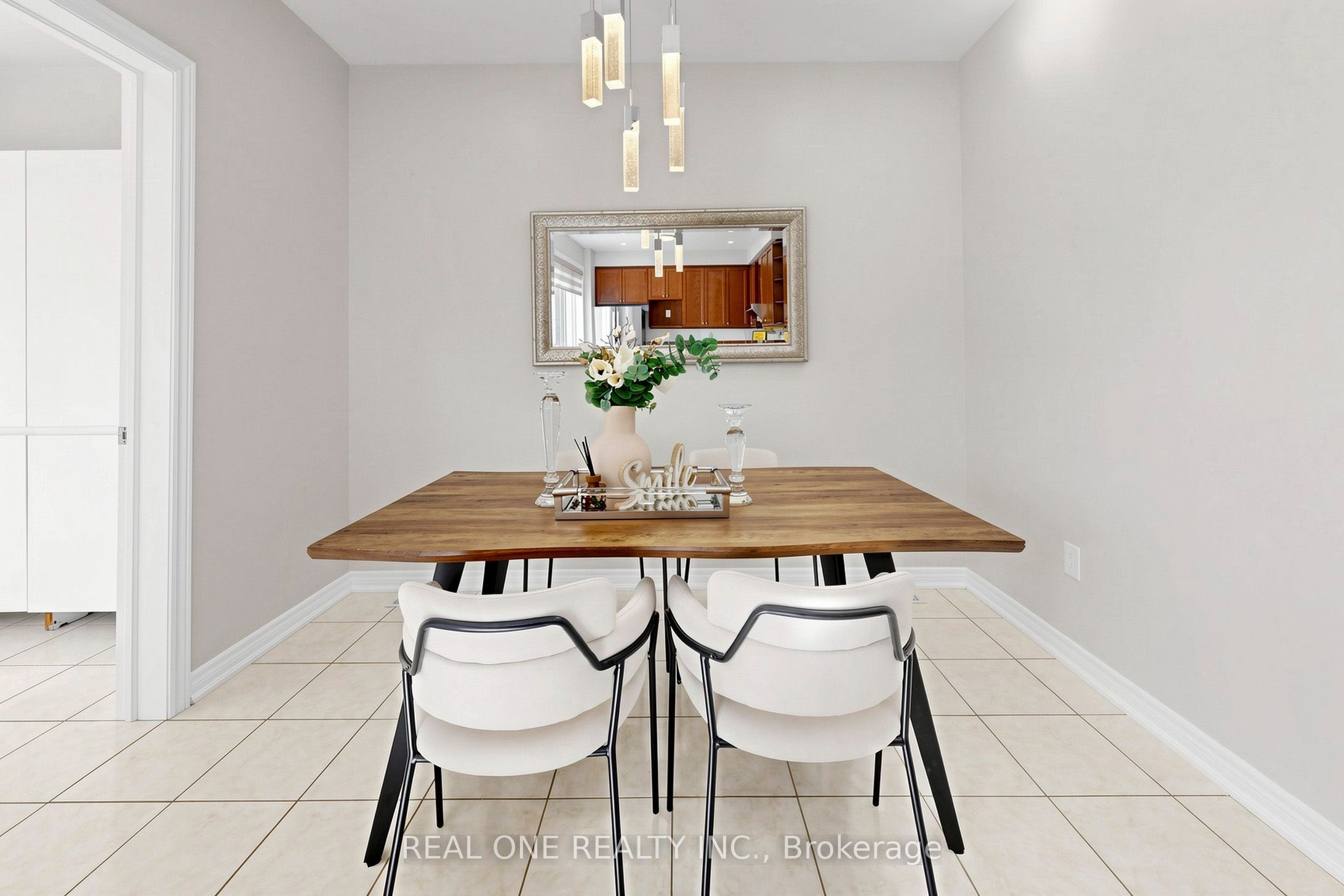 262 Cornell Centre Boulevard Property Photo 14