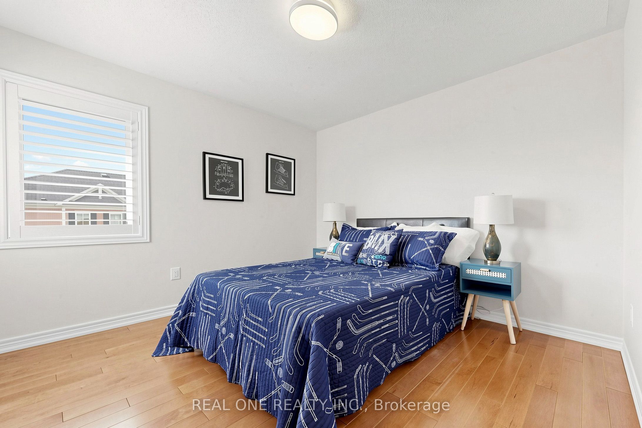 262 Cornell Centre Boulevard Property Photo 25