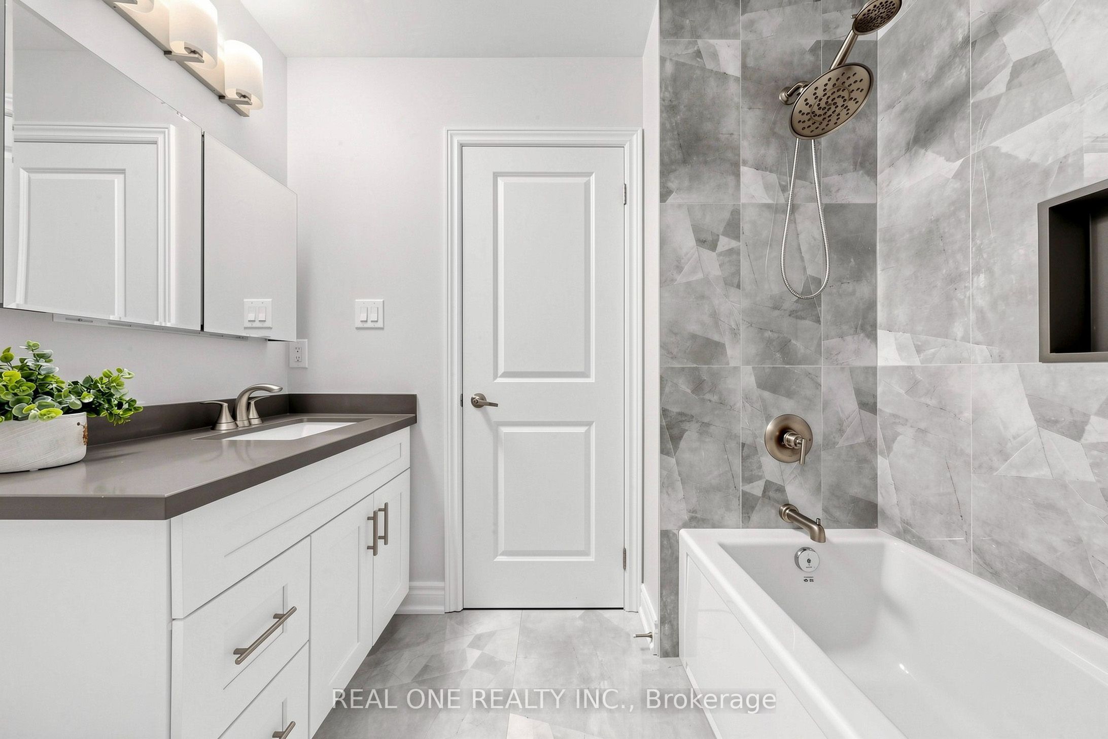 262 Cornell Centre Boulevard Property Photo 28