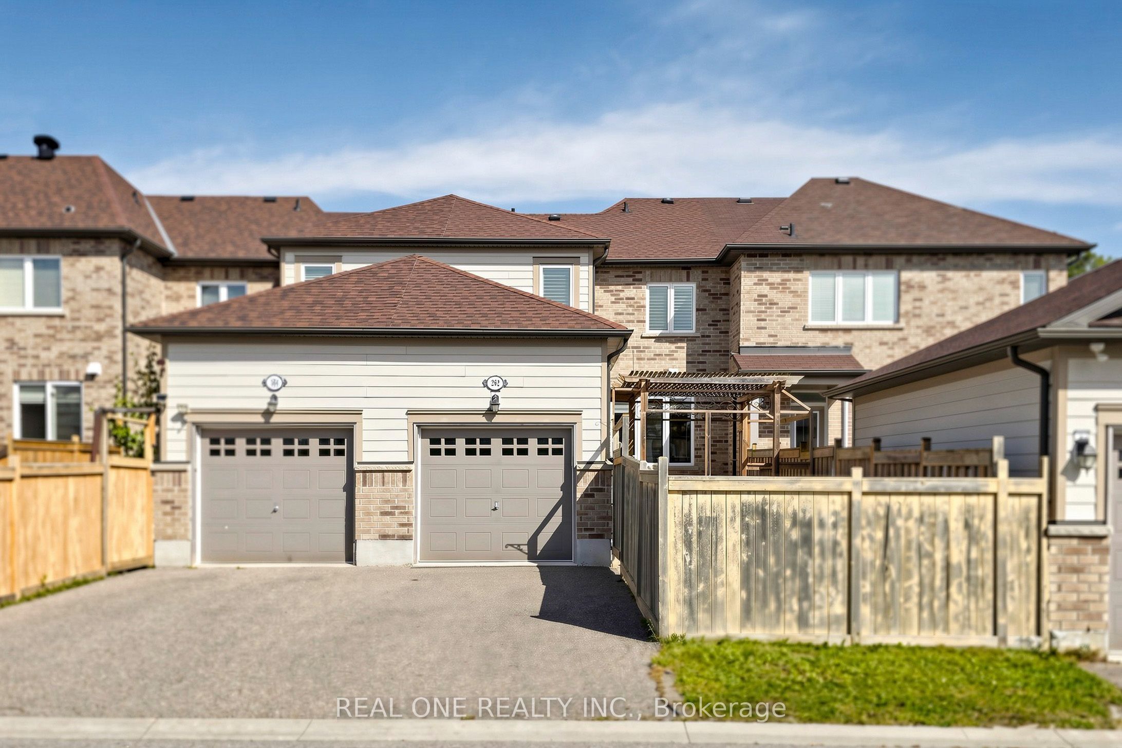 262 Cornell Centre Boulevard Property Photo 34