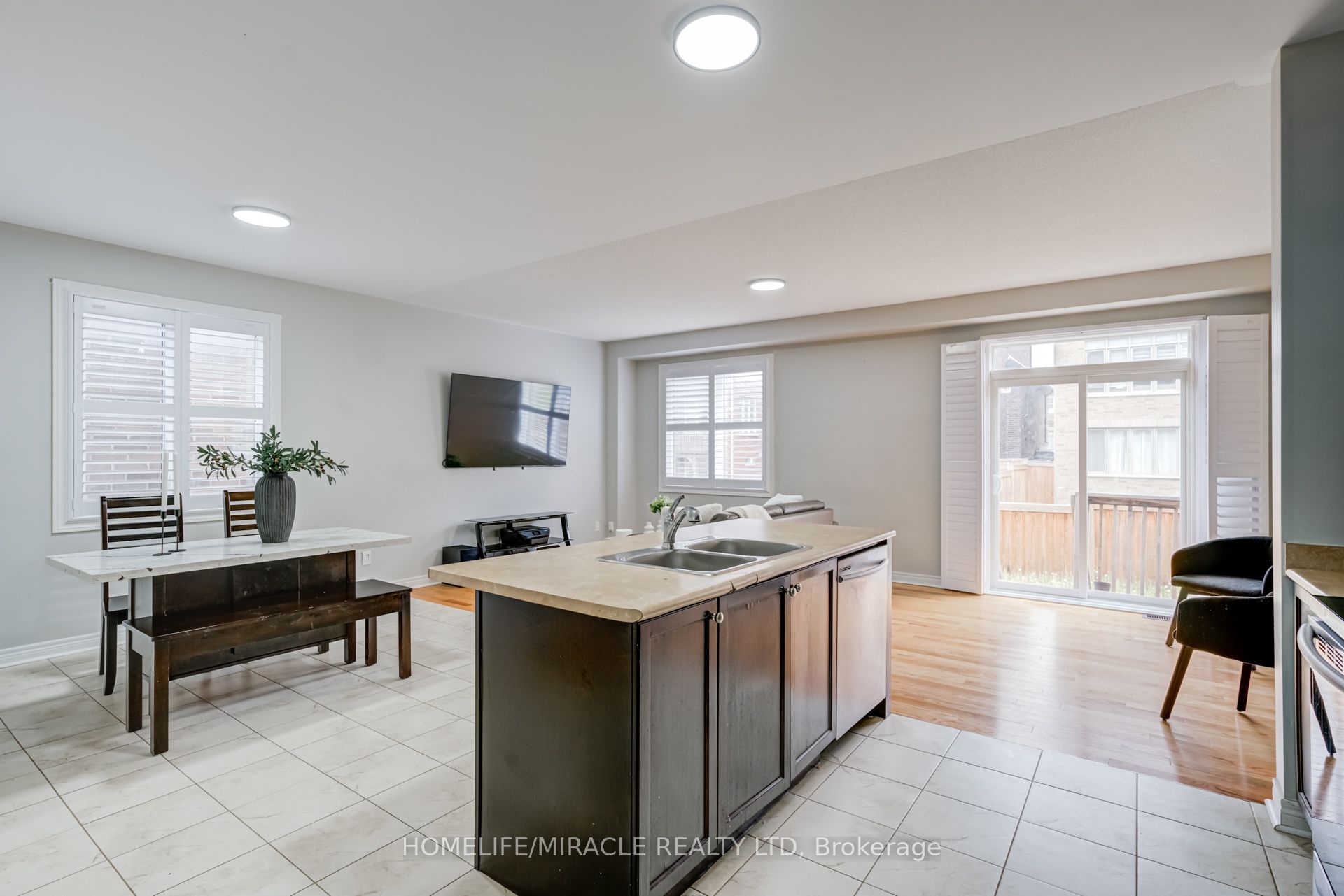 81 Willoughby Way Property Photo 11