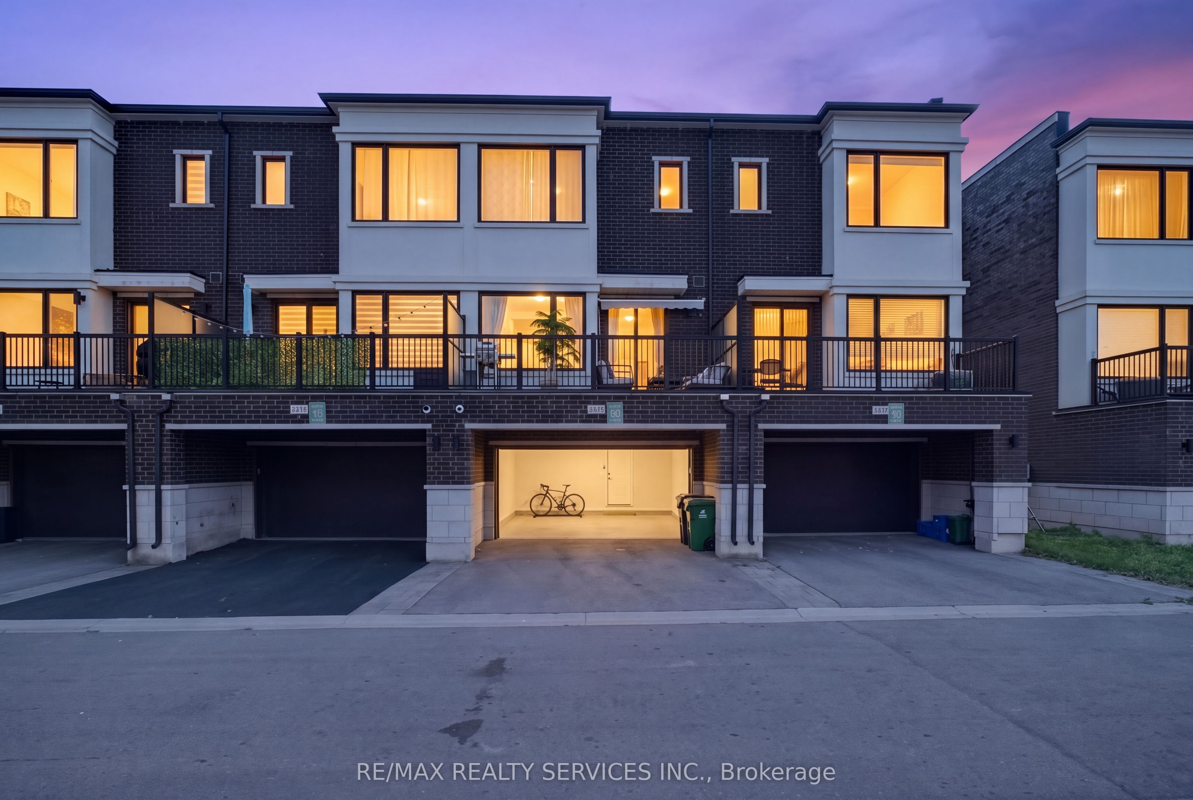 3878 Major Mackenzie Drive Property Photo 1