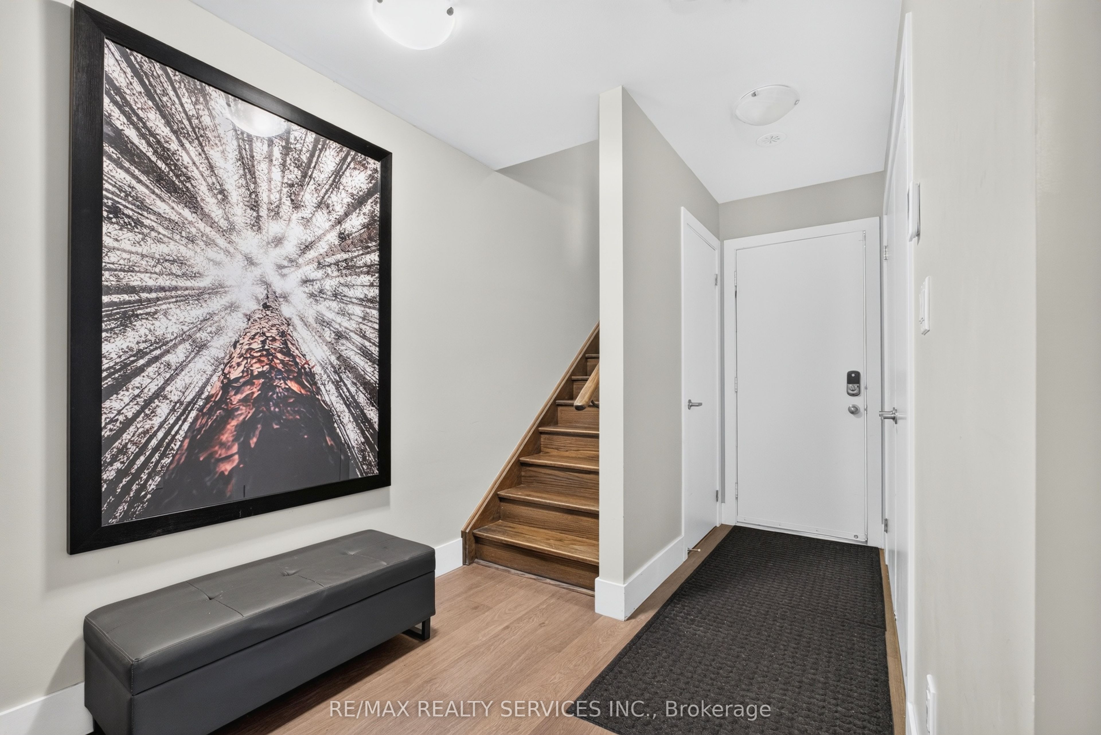 3878 Major Mackenzie Drive Property Photo 10