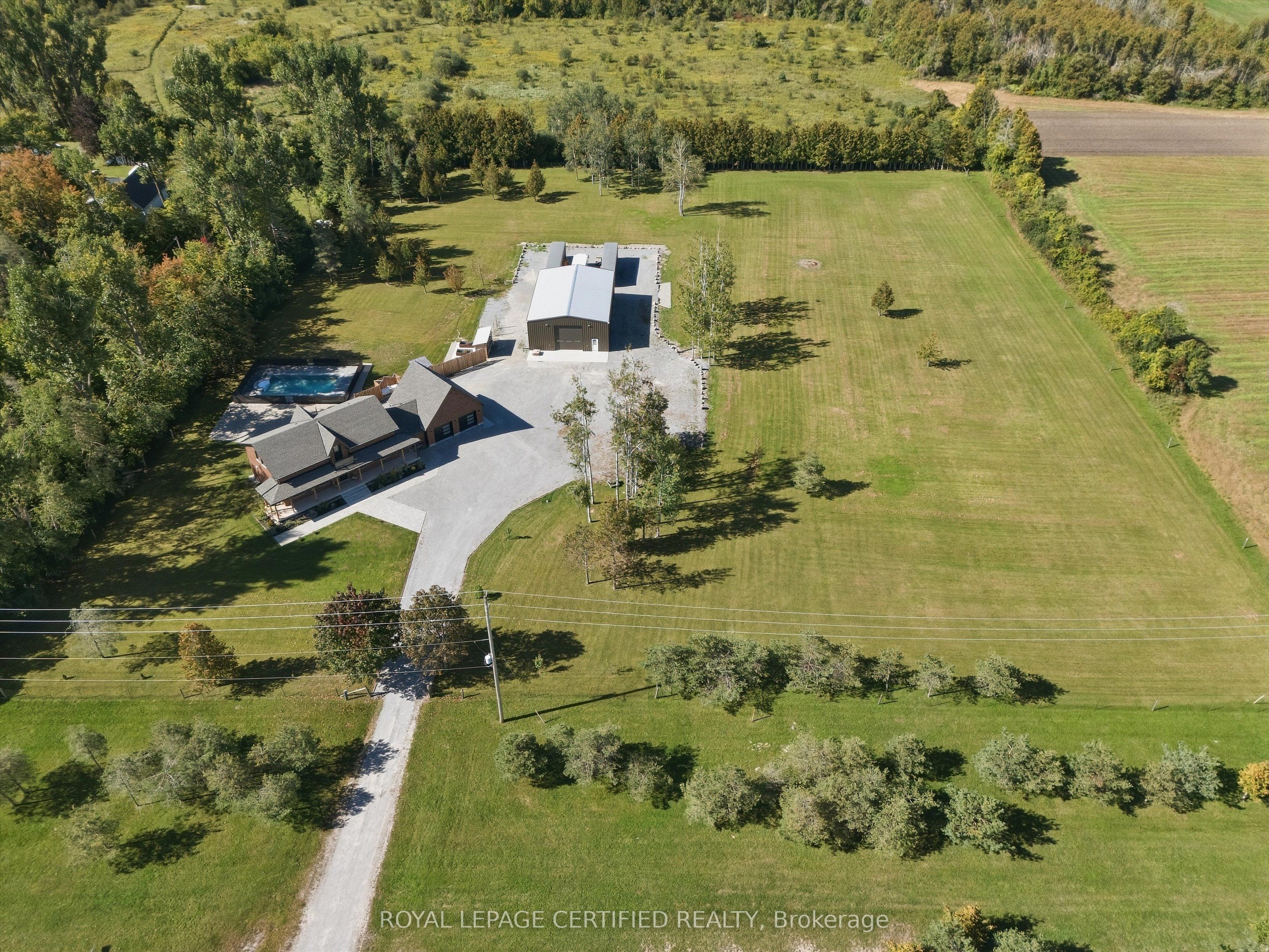 27450 Highway 12 Property Photo 2