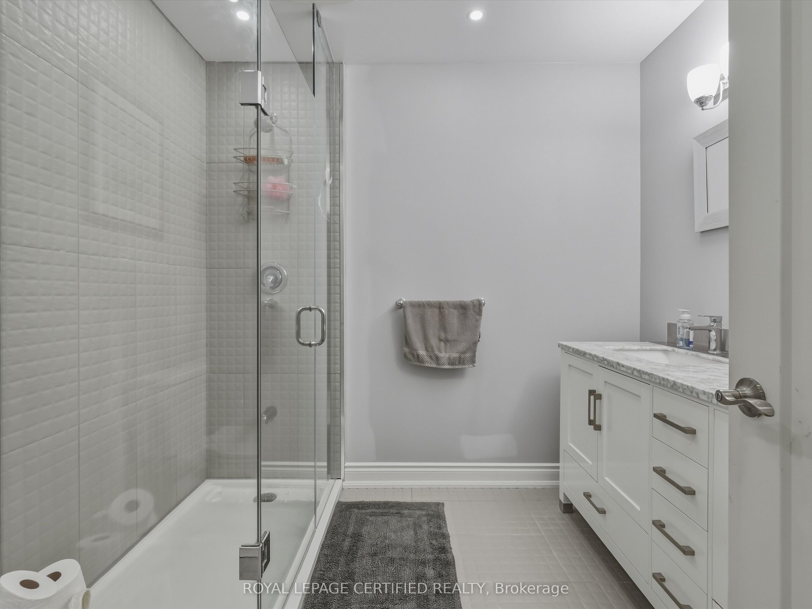 27450 Highway 12 Property Photo 21