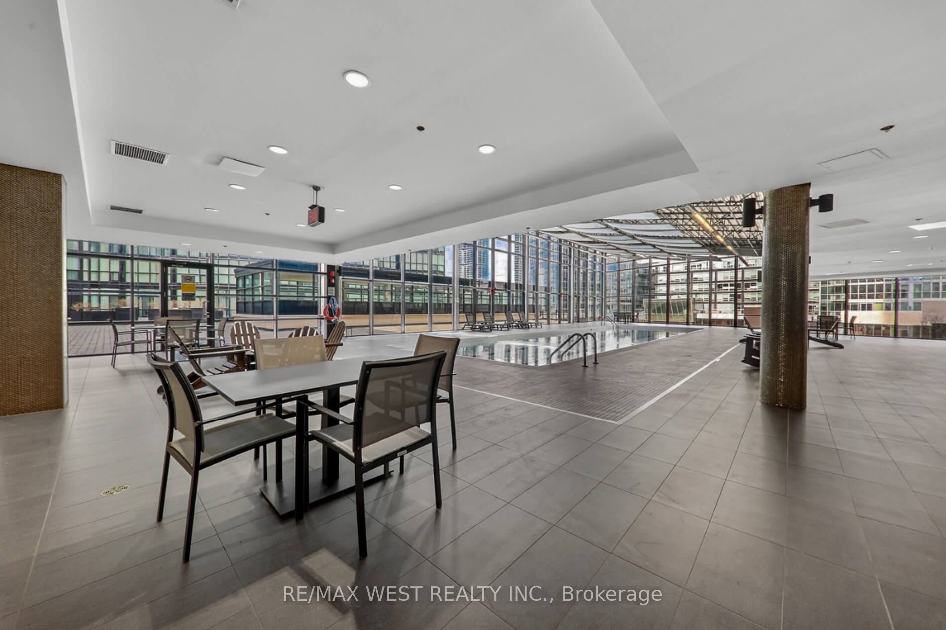 2900 Highway 7 605 Property Photo 26
