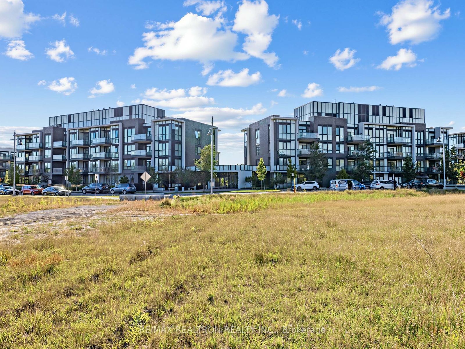 375 Sea Ray Avenue 417