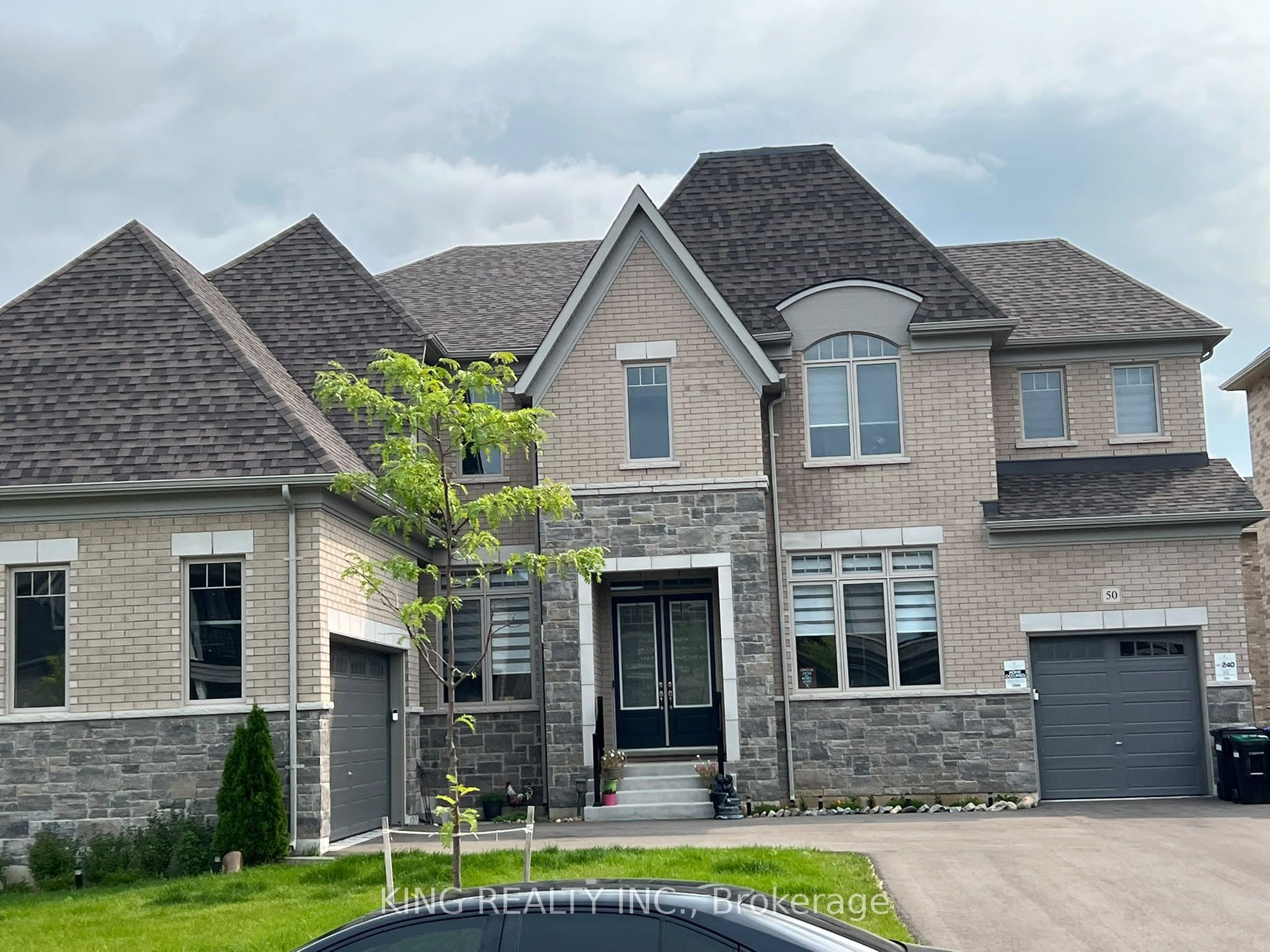 50 Marigold Boulevard Property Photo 1