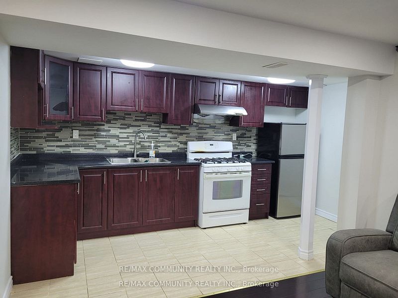14 Condarcuri Crescent Bsmt Property Photo 4