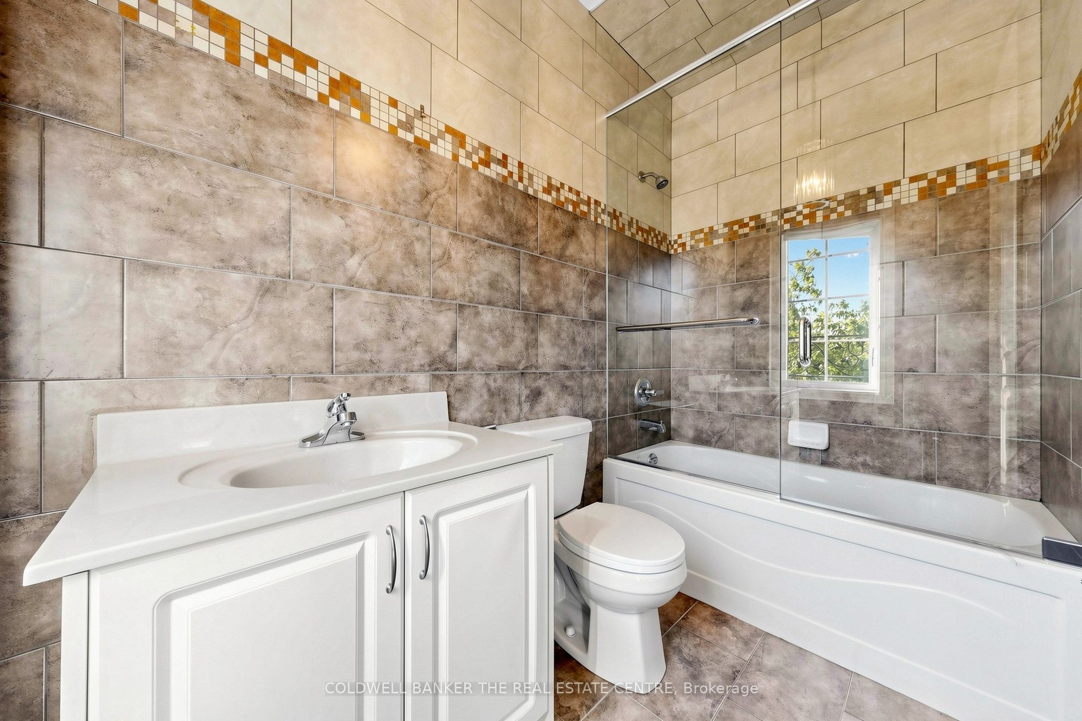 20 Shalom Aleichem Court Property Photo 20