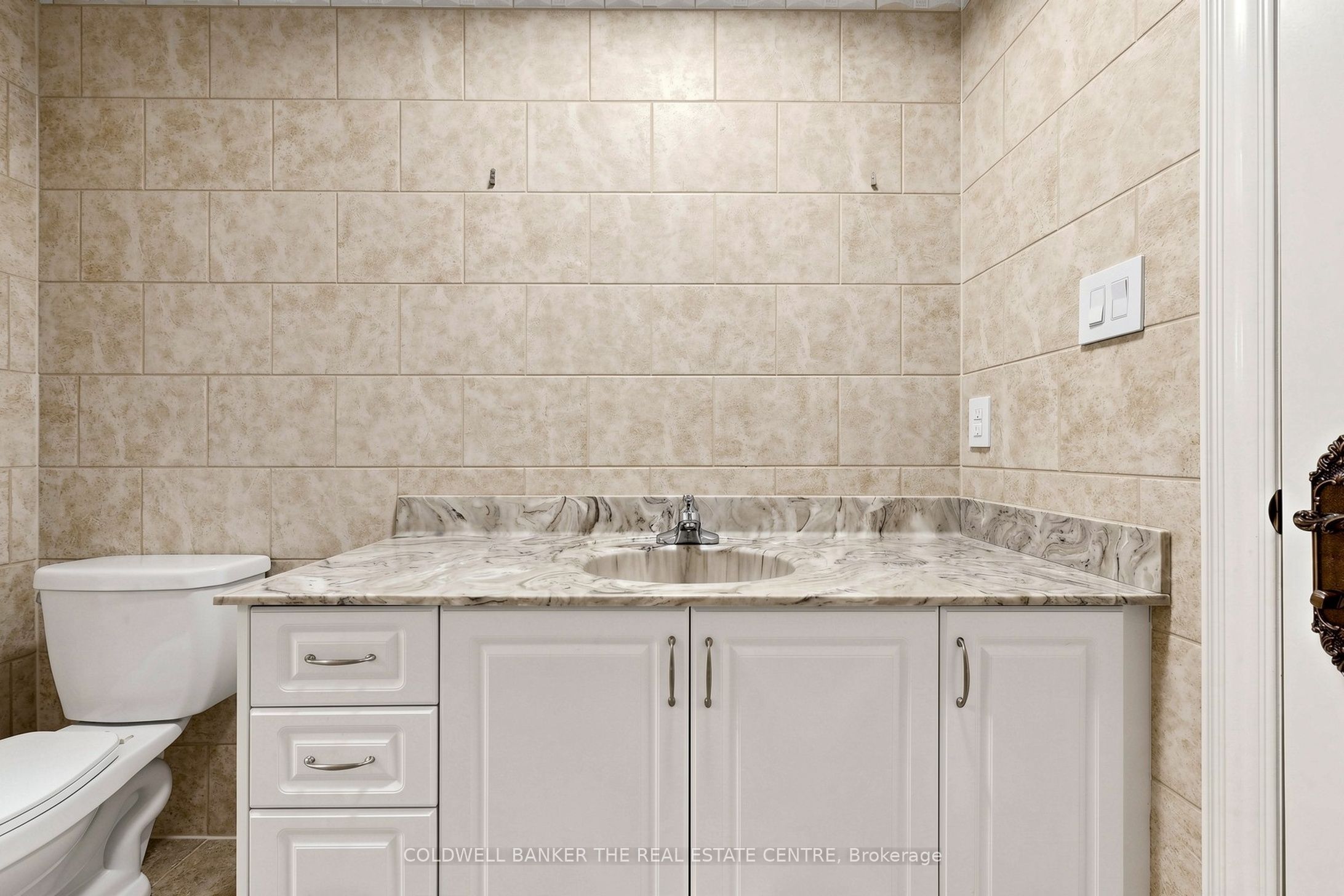 20 Shalom Aleichem Court Property Photo 22