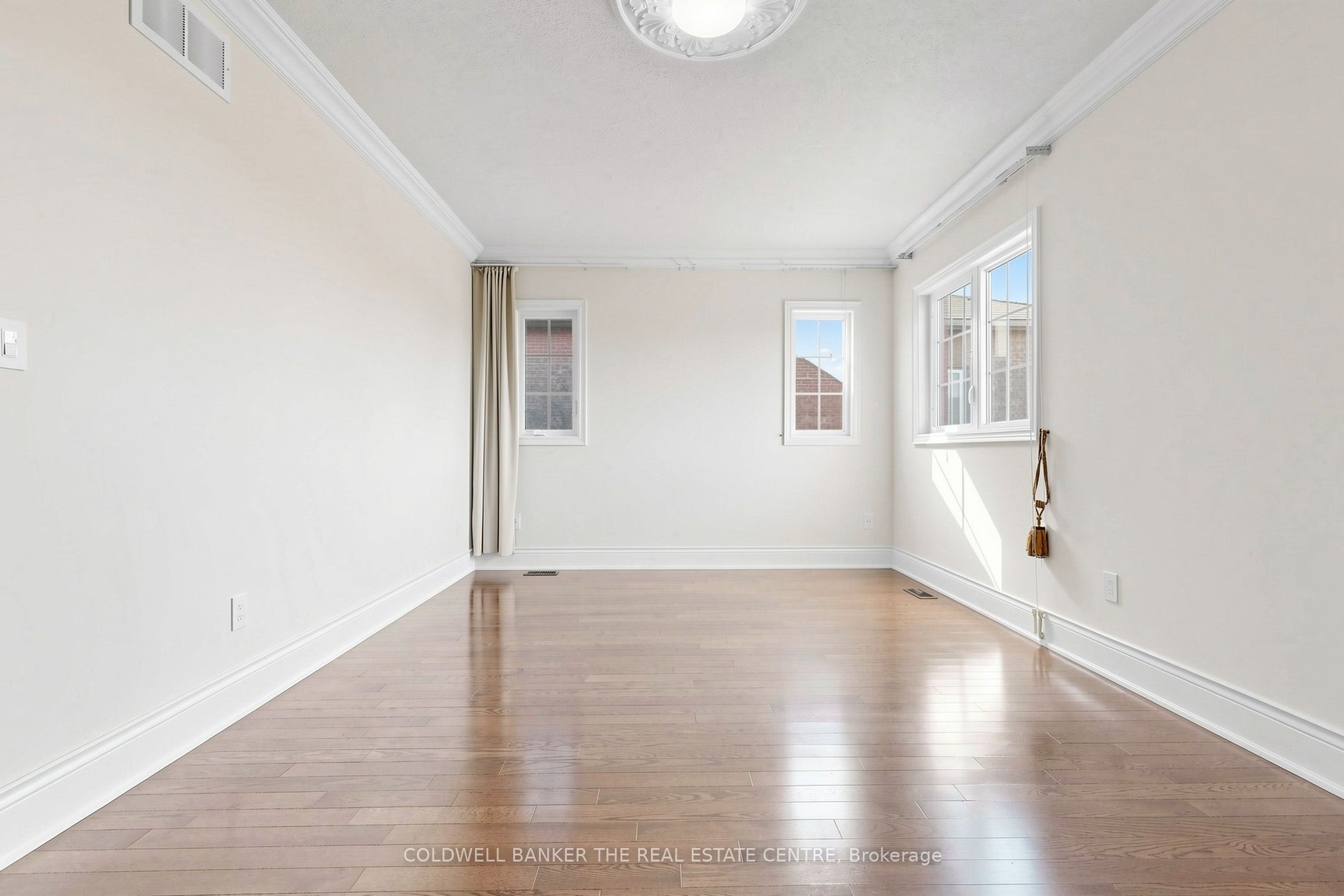 20 Shalom Aleichem Court Property Photo 25