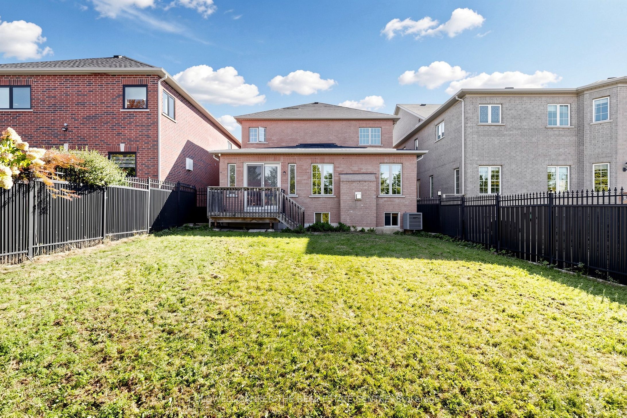 20 Shalom Aleichem Court Property Photo 42