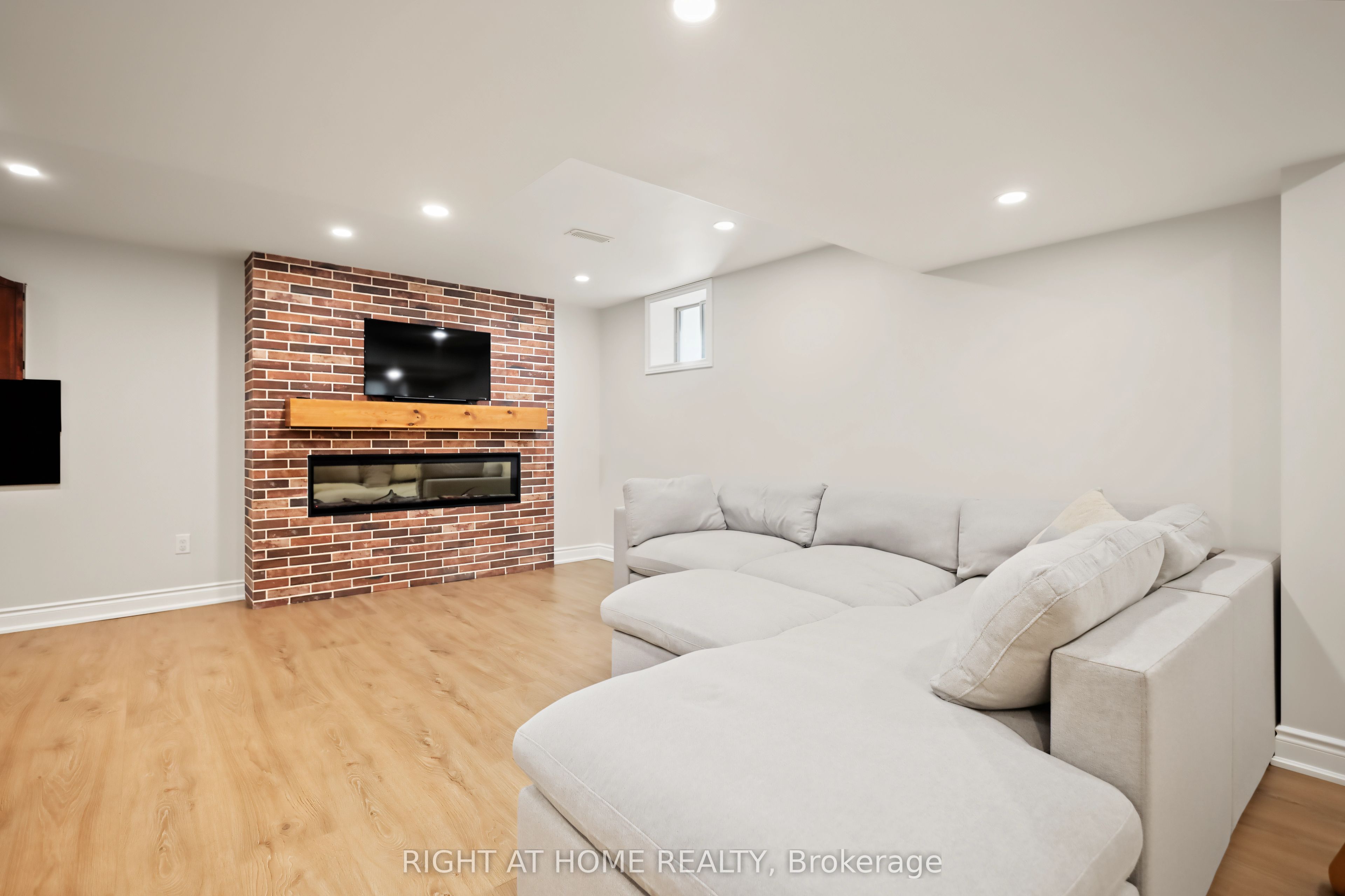 335 Busato Drive Property Photo 33