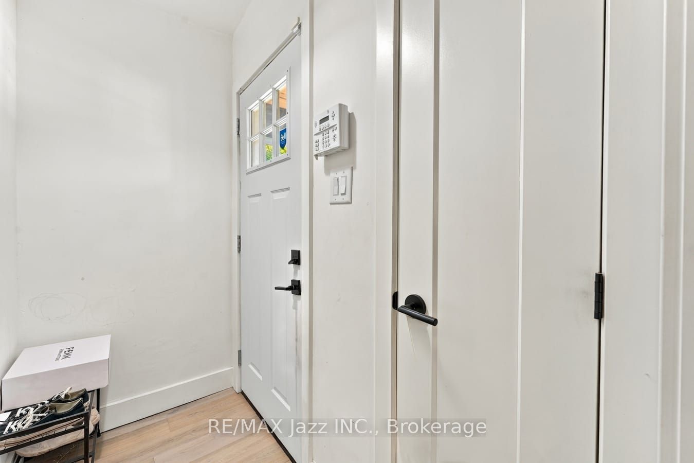 388 Eagle Street Property Photo 3