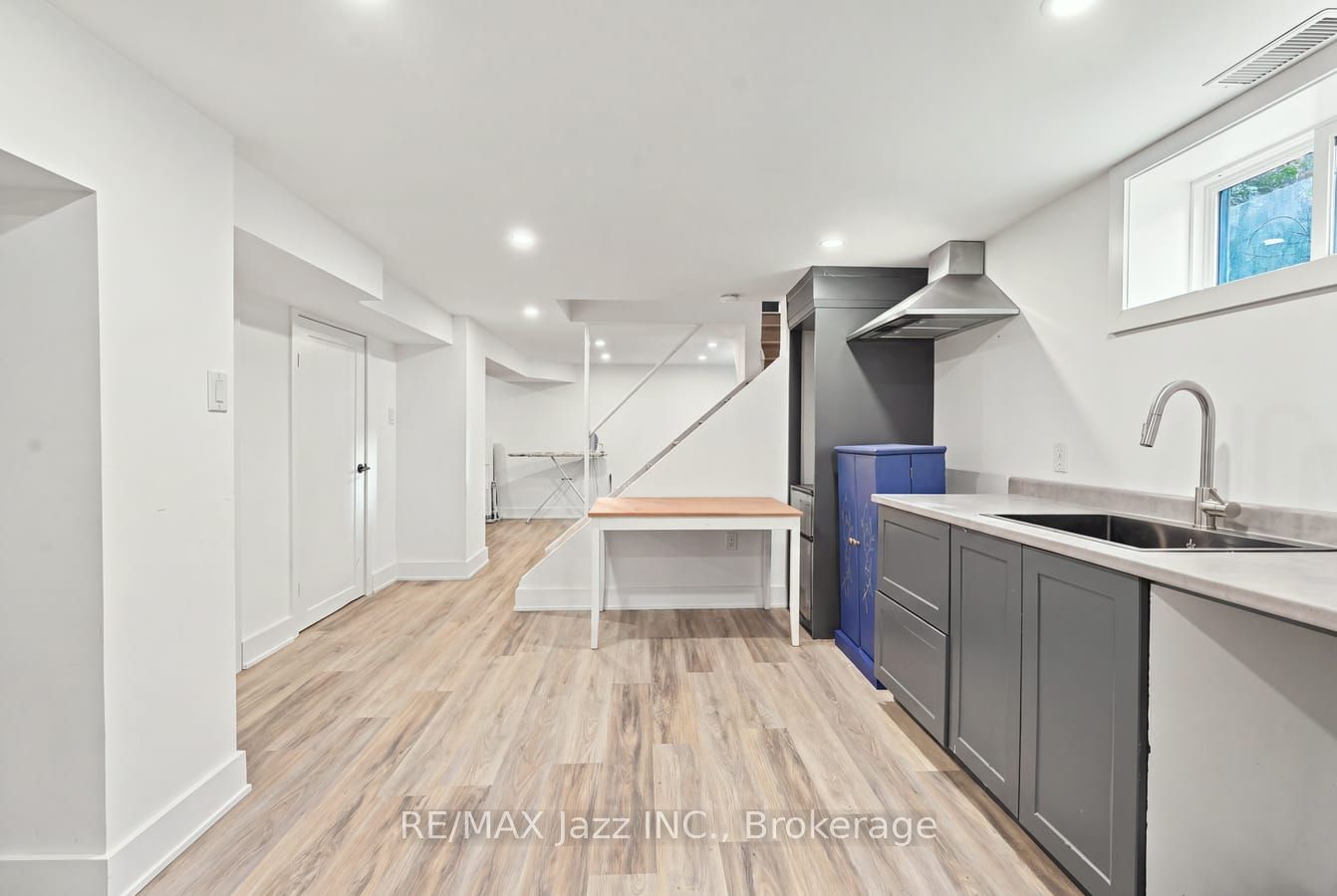 388 Eagle Street Property Photo 15