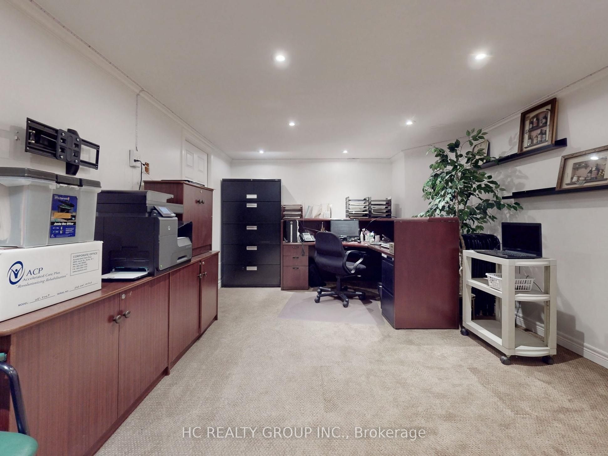 10 Station Lane Property Photo 37
