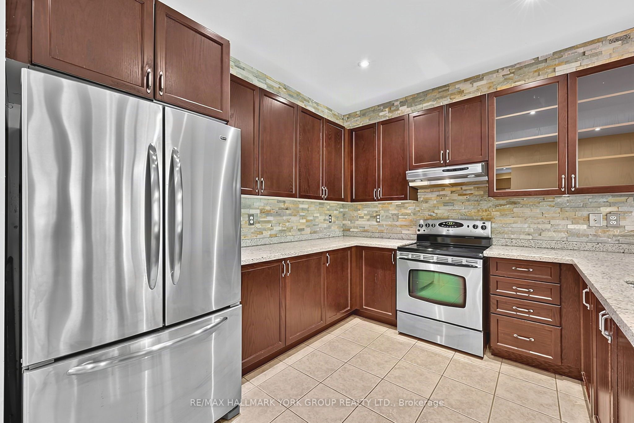 383 Gilpin Drive Property Photo 10