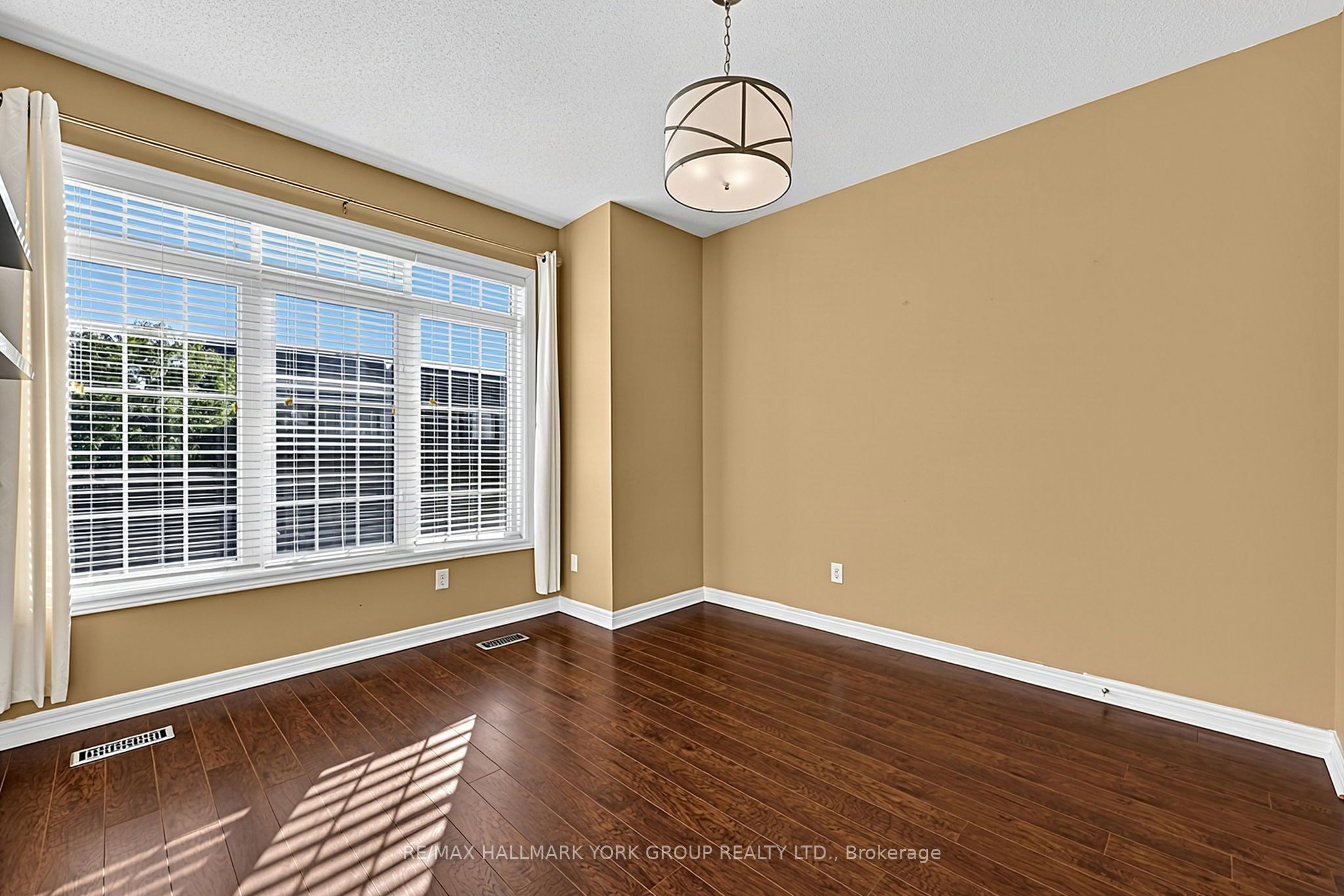 383 Gilpin Drive Property Photo 12