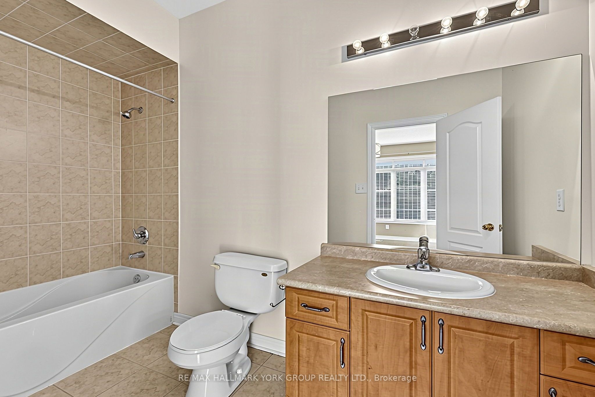 383 Gilpin Drive Property Photo 13